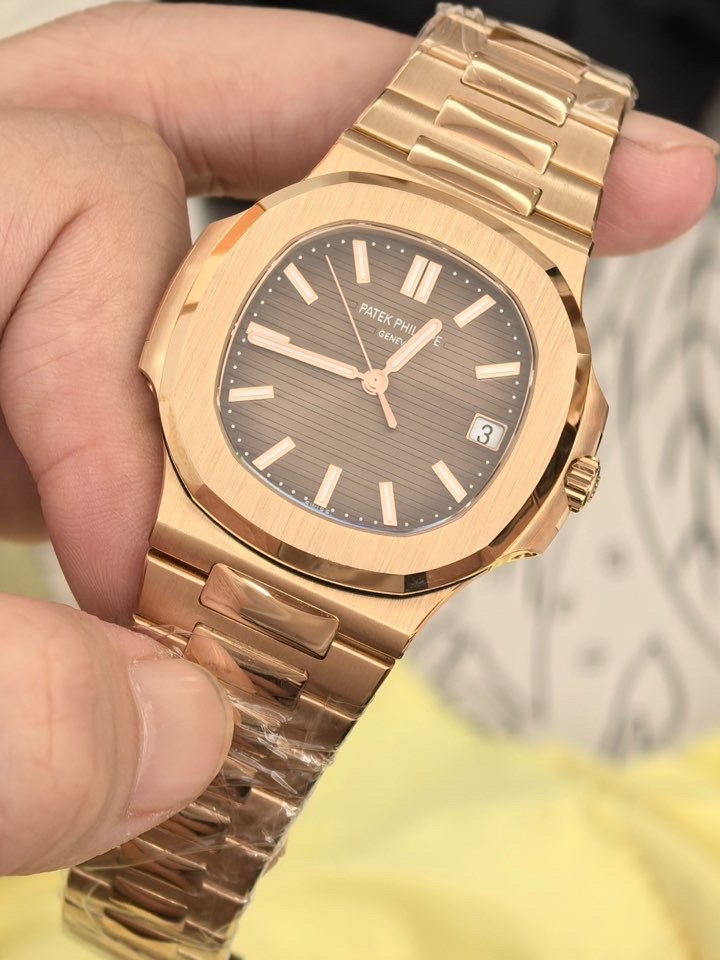 18케이 금통시계