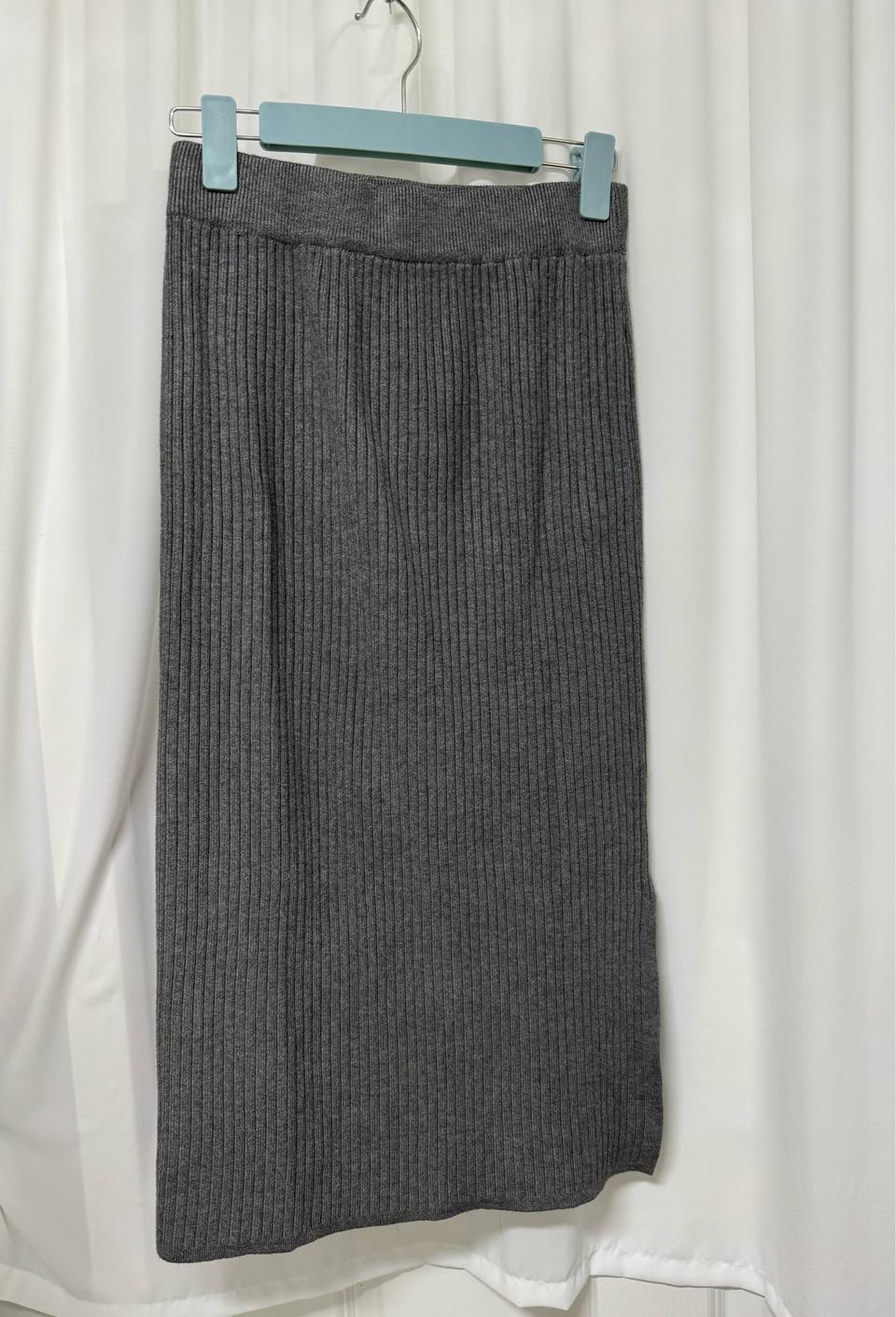[새상품] 니트 롱 스커트 그레이