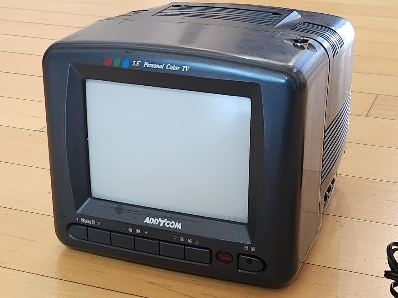 국산 애디컴 Addycom BC1605N 5.5인치 TV 모니터 게임용