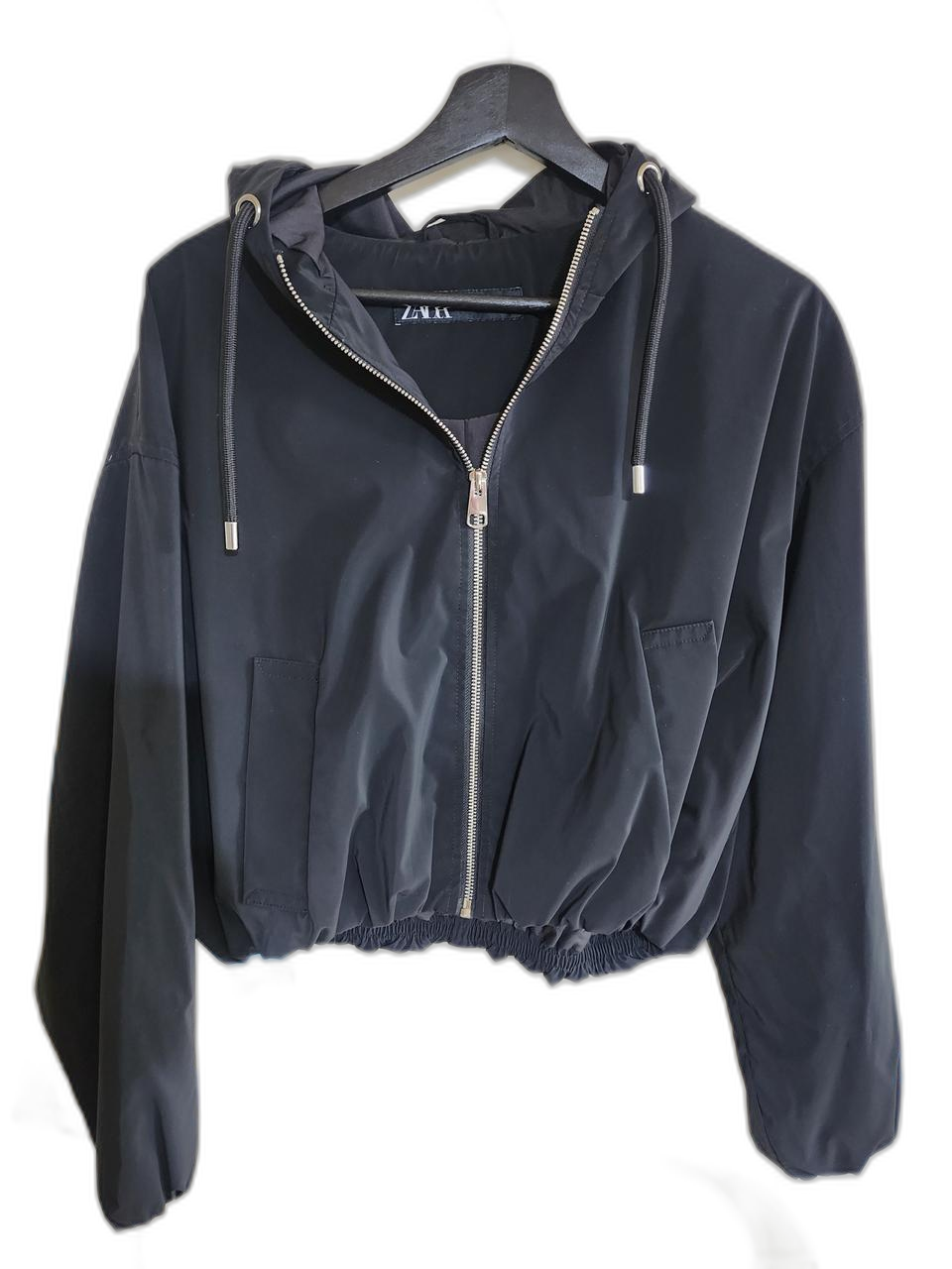 자라 블랙 후드 크롭 바람막이