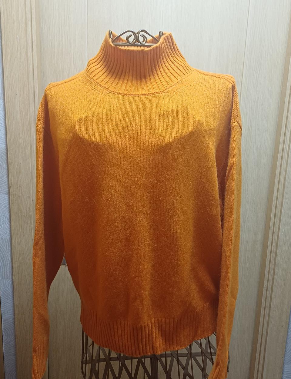 캐시미어 100% 오렌지 터틀넥 니트 S size
