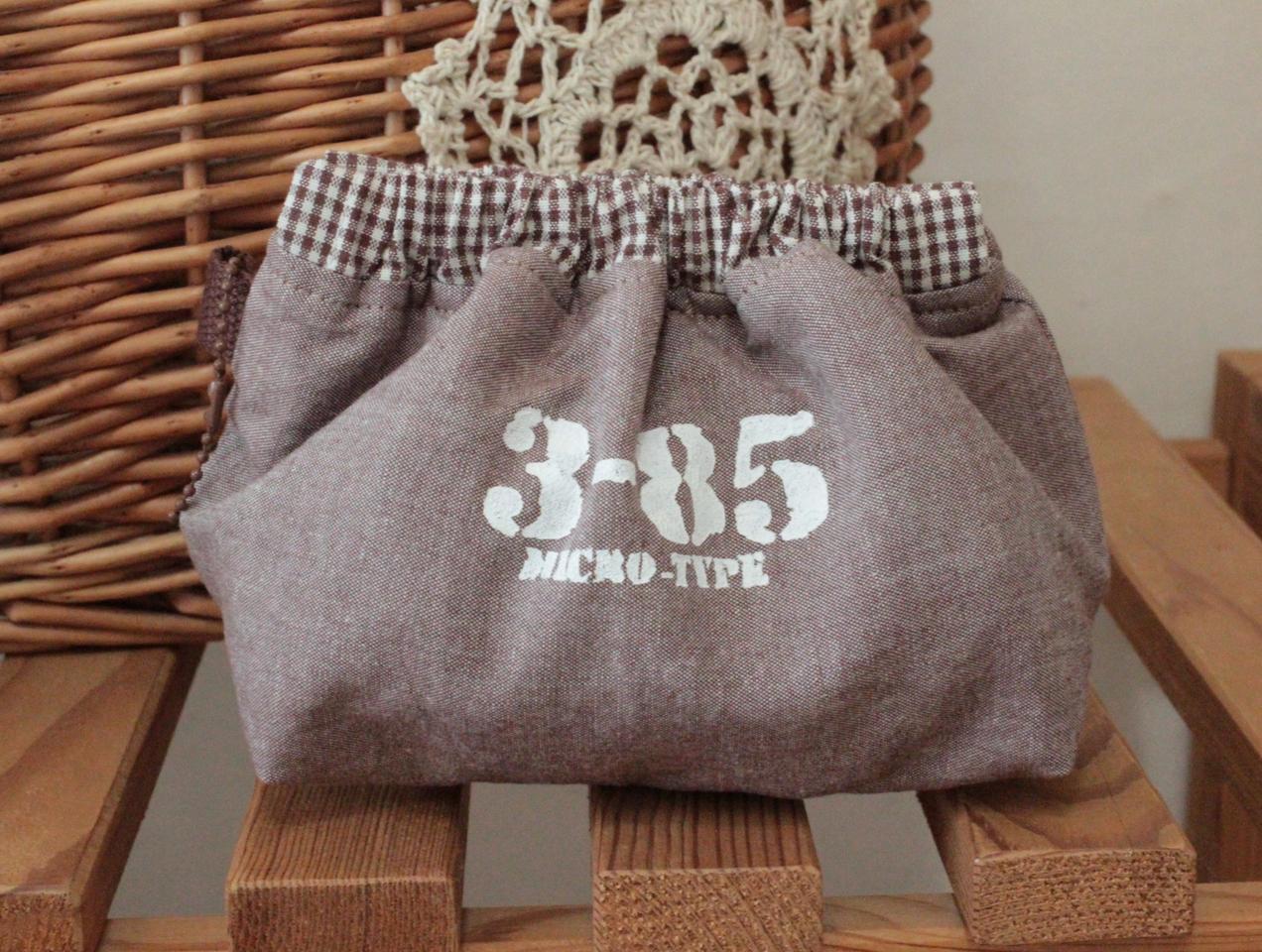 핸드메이드 브라운 바네 파우치