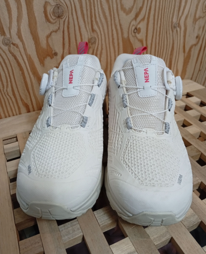 네파 하이플로우 쿠시 고어텍스 보아 트레킹화 235