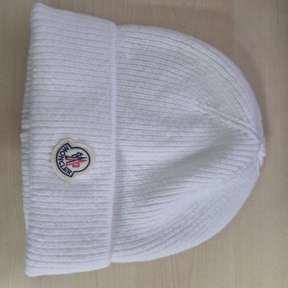 몽클레어 화이트비니