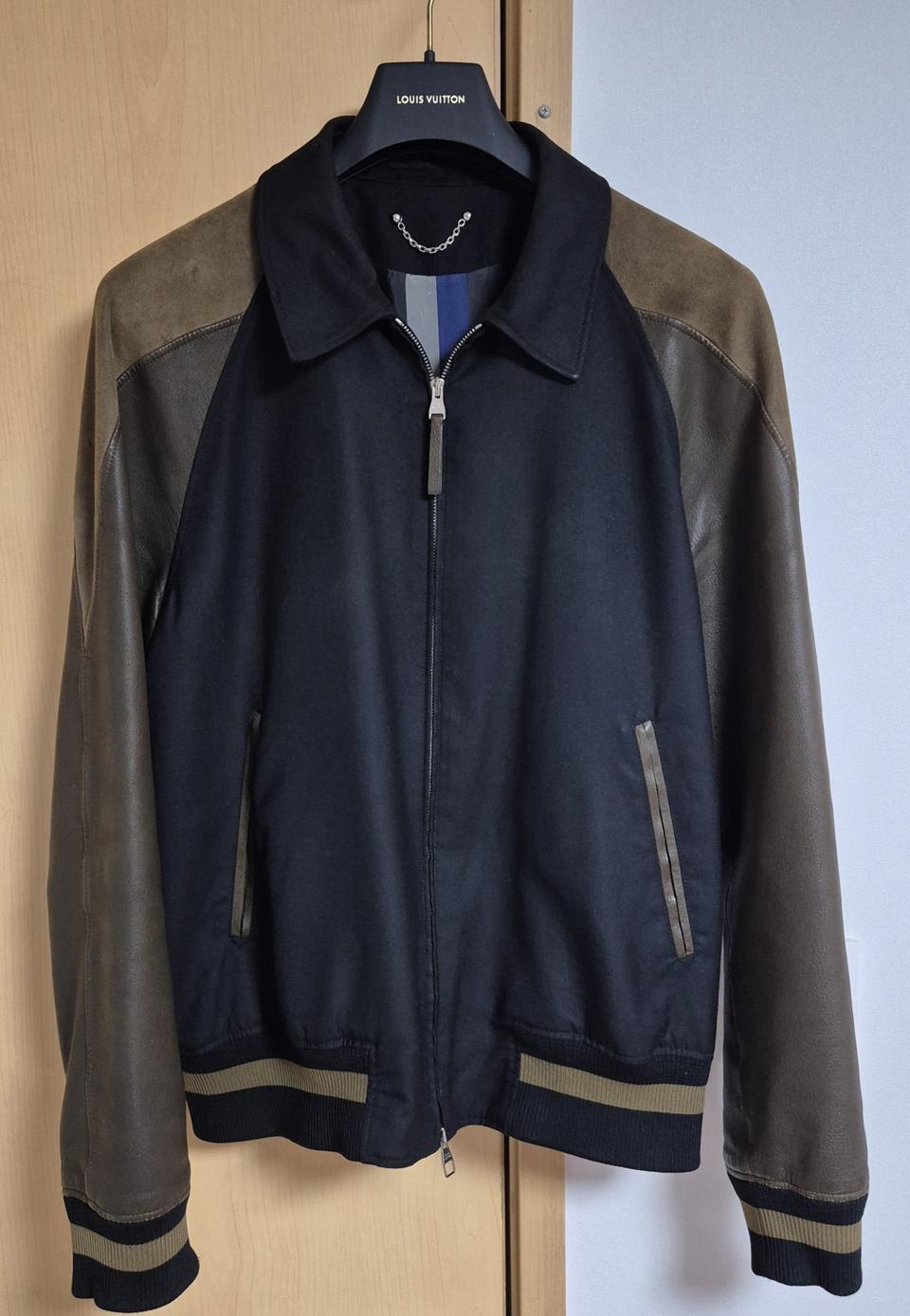 정품)루이비통 레더자켓 52 105판매