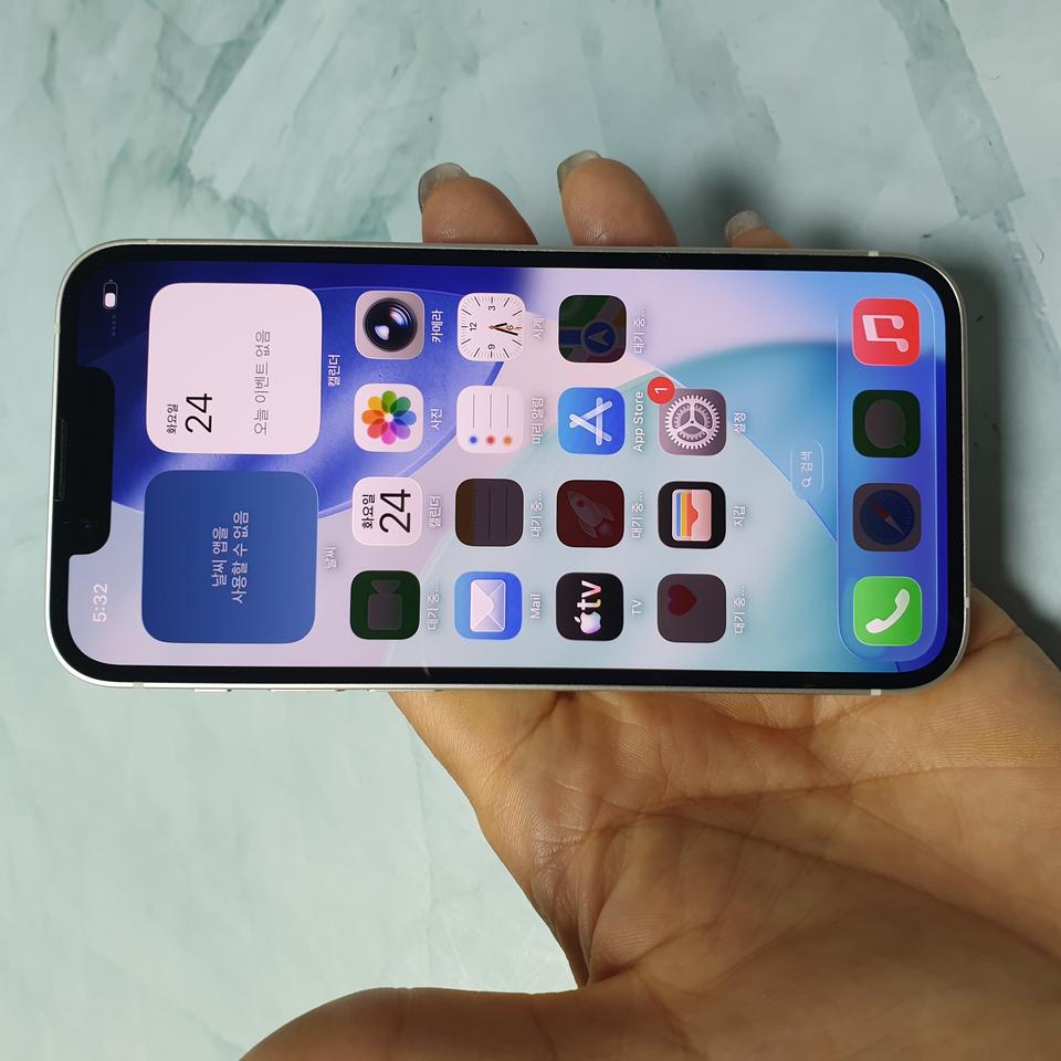 아이폰13미니 화이트 128G A급 판매합니다