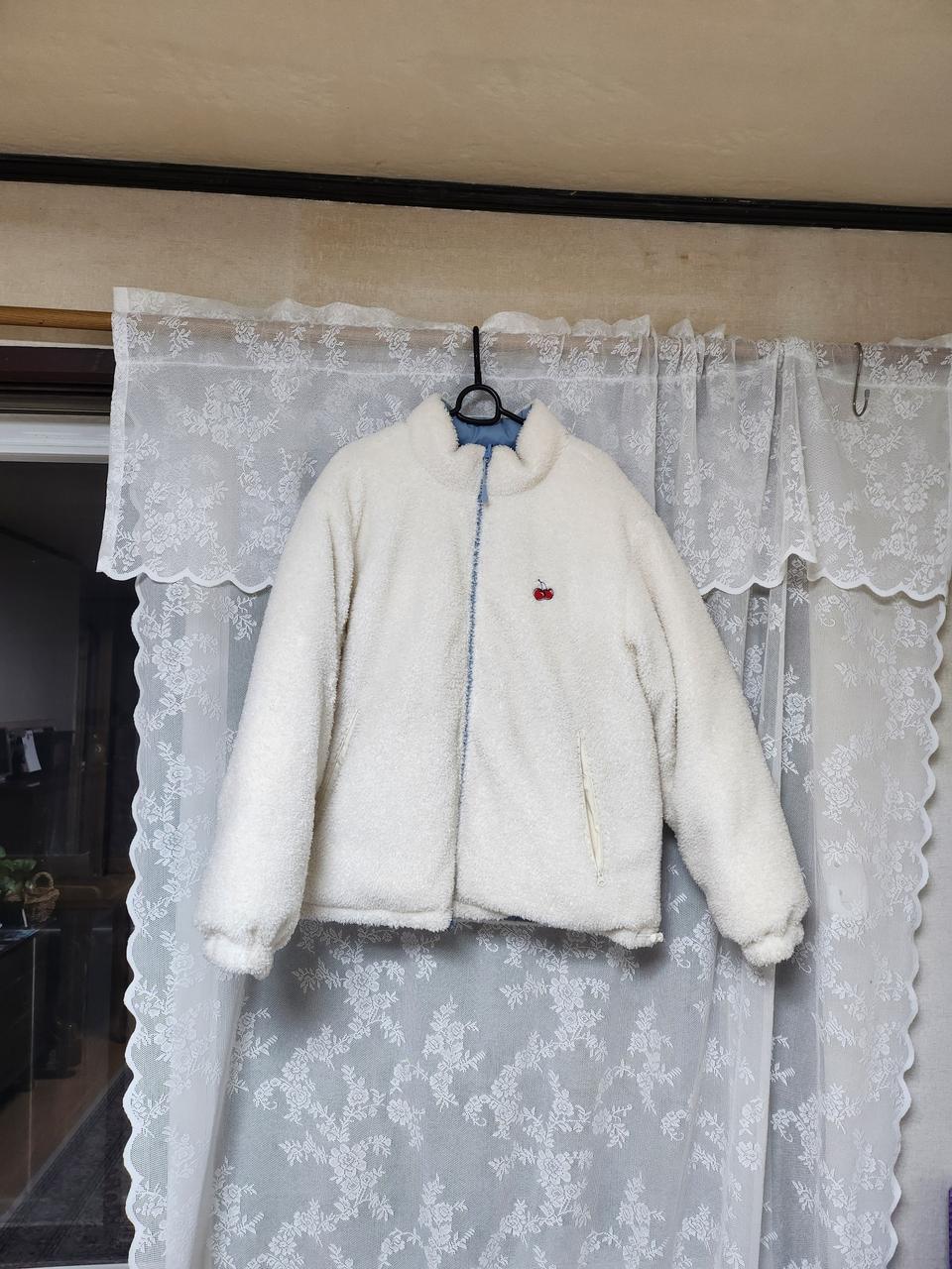 키르시 리버시블 숏 패딩 점퍼 플리스