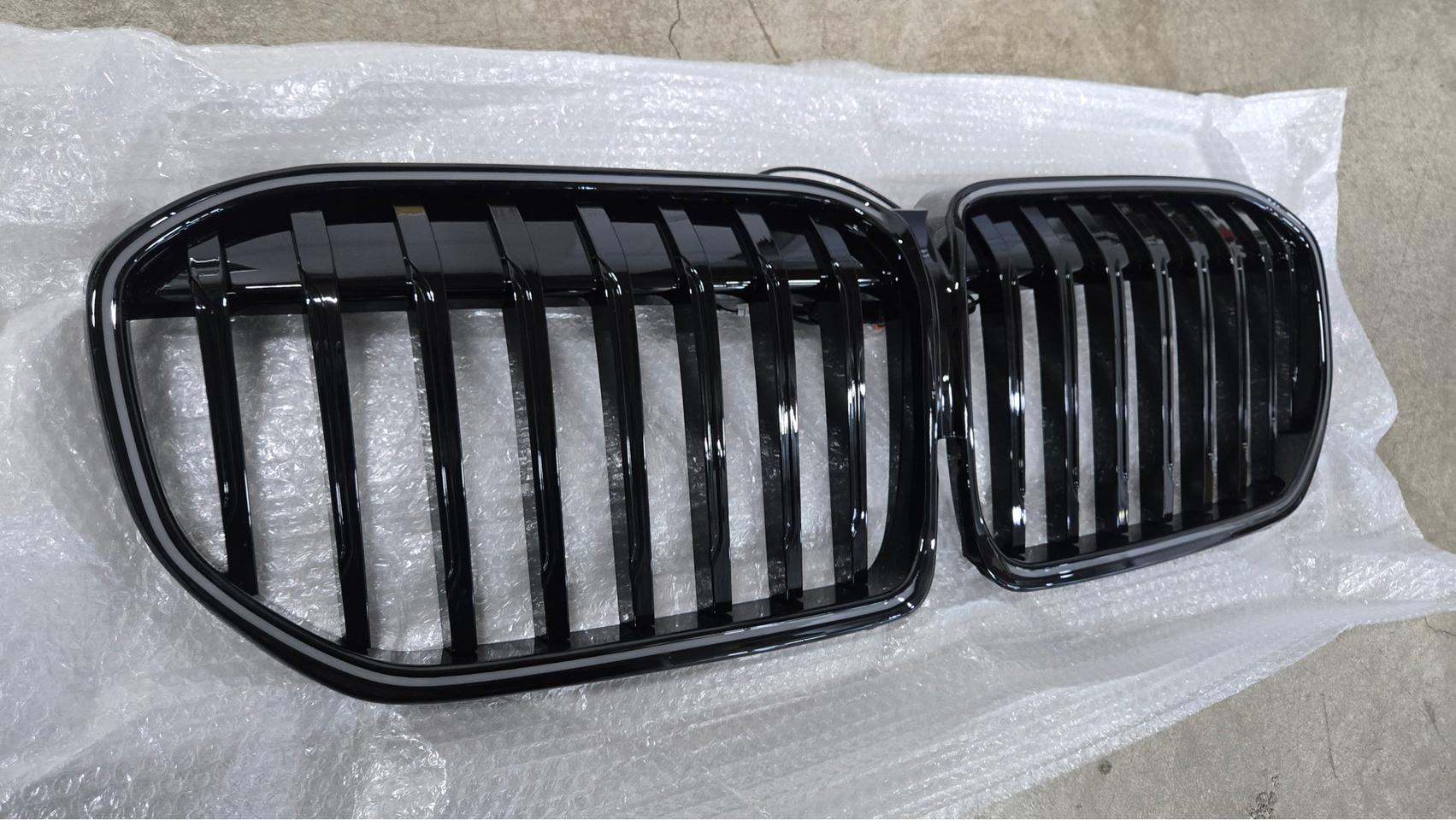 Bmw g12 아이코닉 led 그릴  신품 팝니다