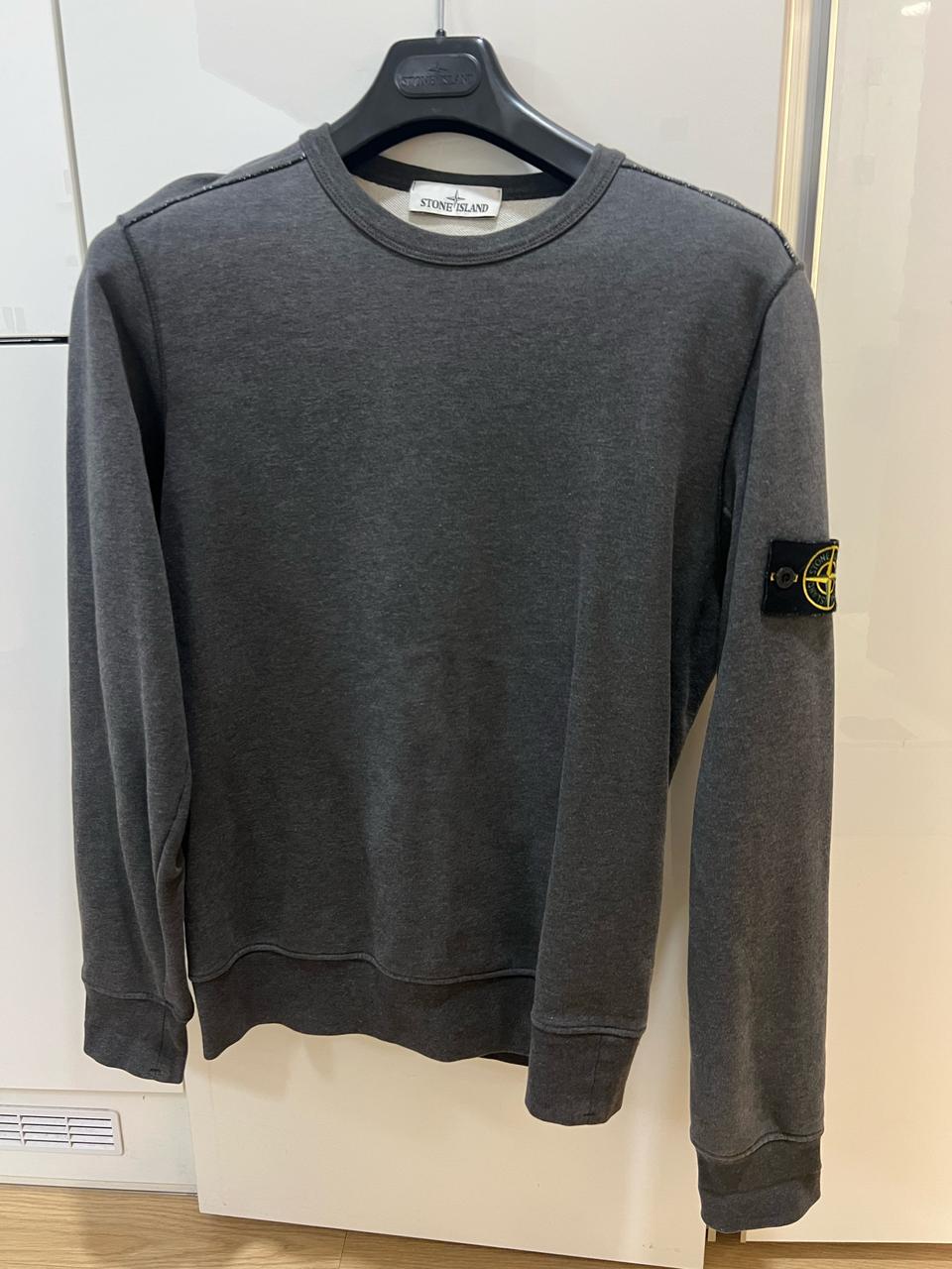 스톤아일랜드 차콜 맨투맨 M