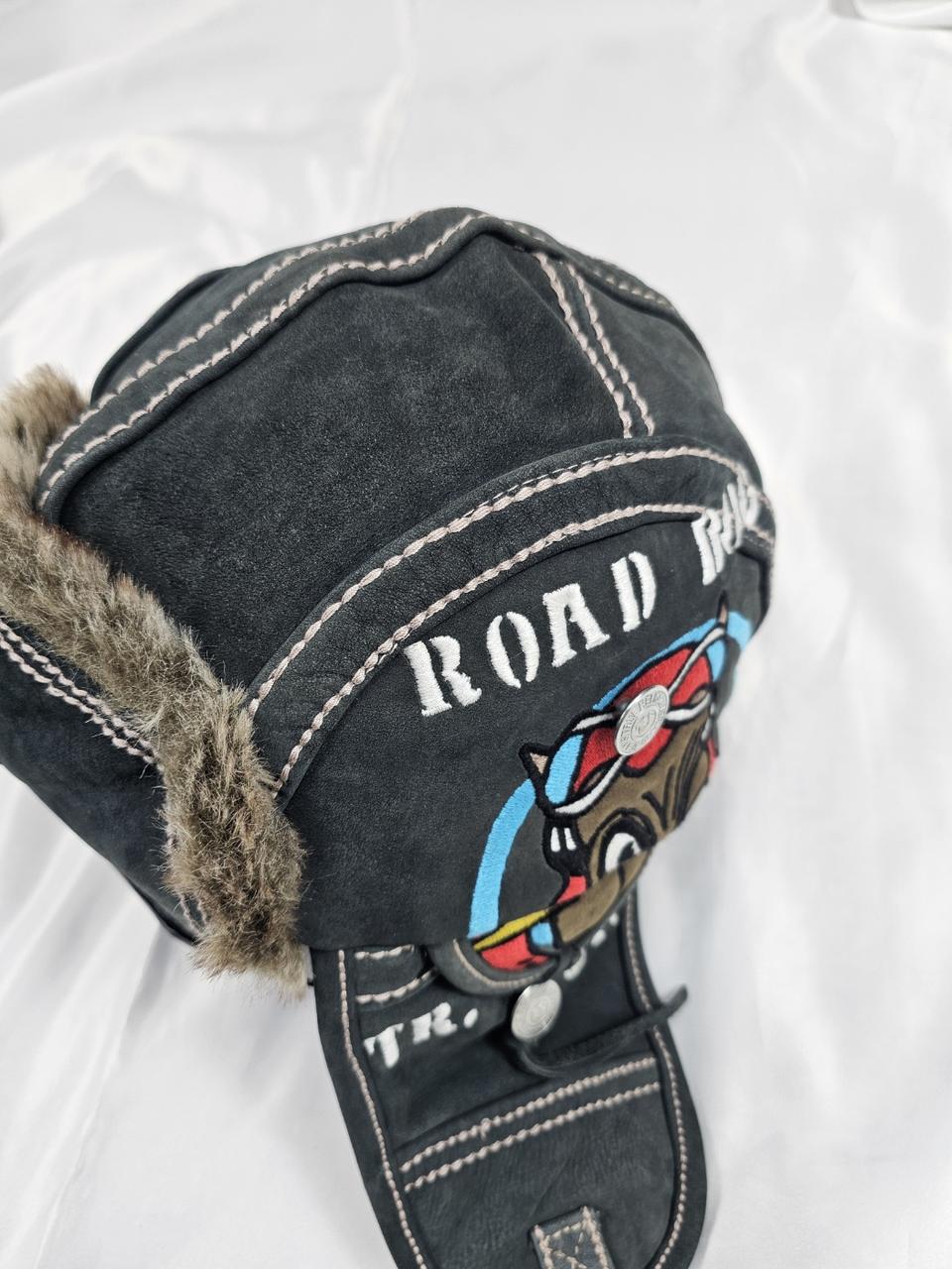 트루릴리전레더트루퍼햇