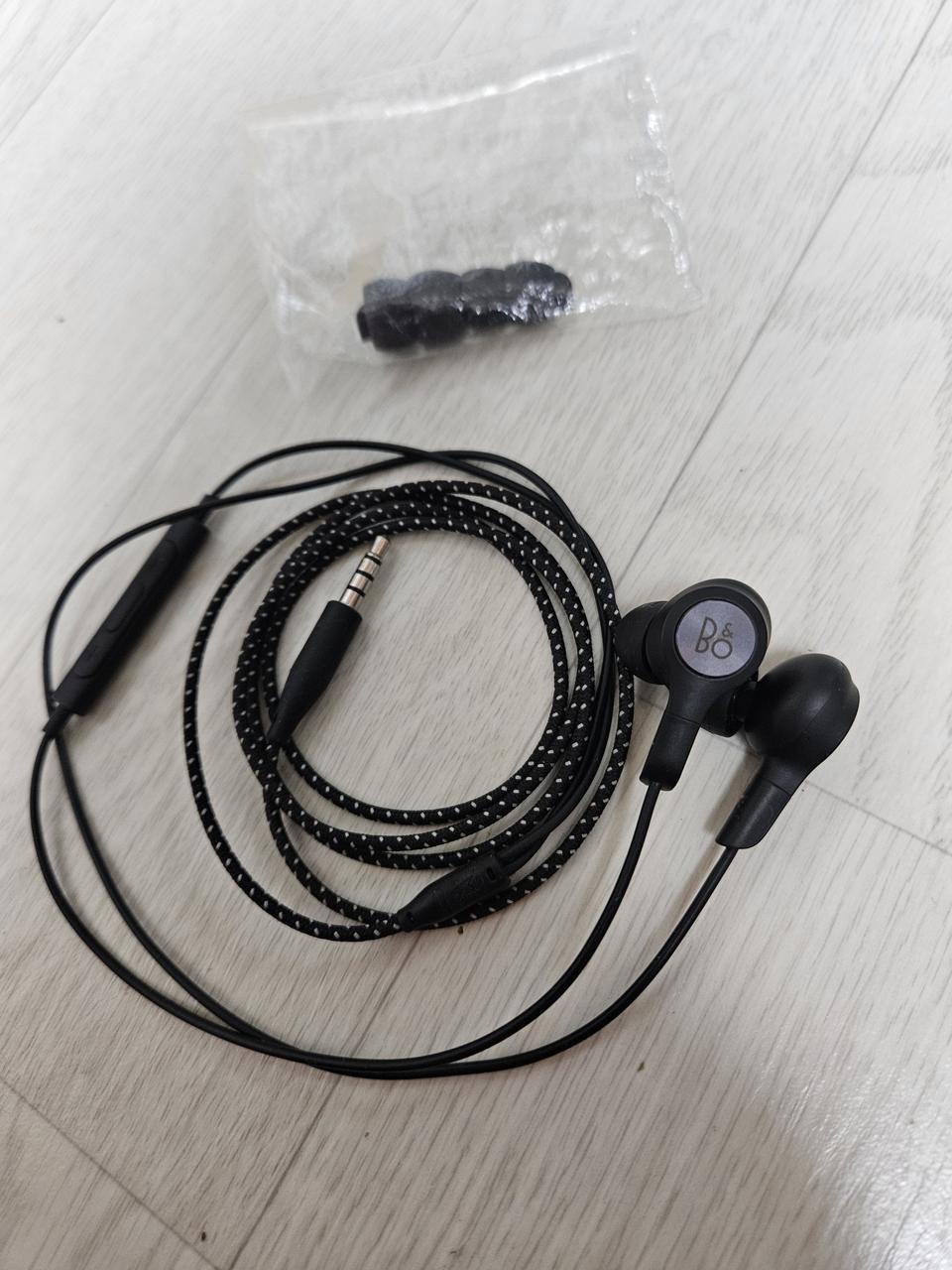 B&O 뱅앤올룹순 유선이어폰