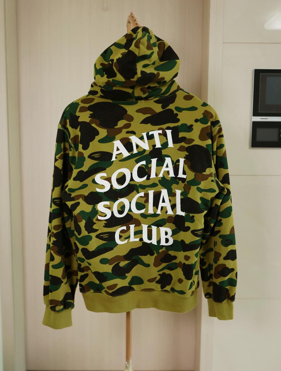 일본 스트릿의 상징 베이프 카모 후디