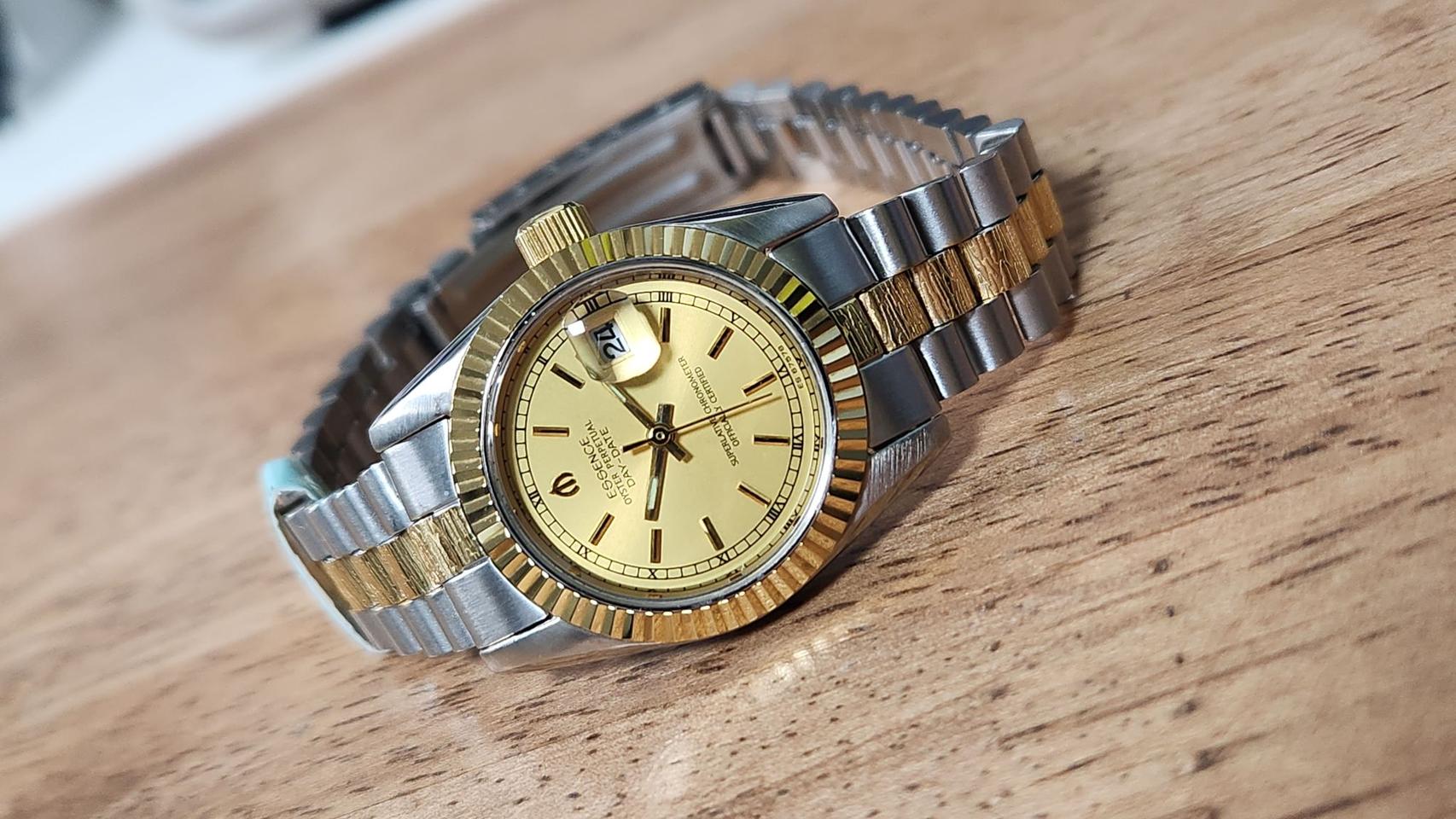 #에센스 여성용 오이스터 퍼페츄얼 데이져스트 골드 콤비 여성명품시계 급처