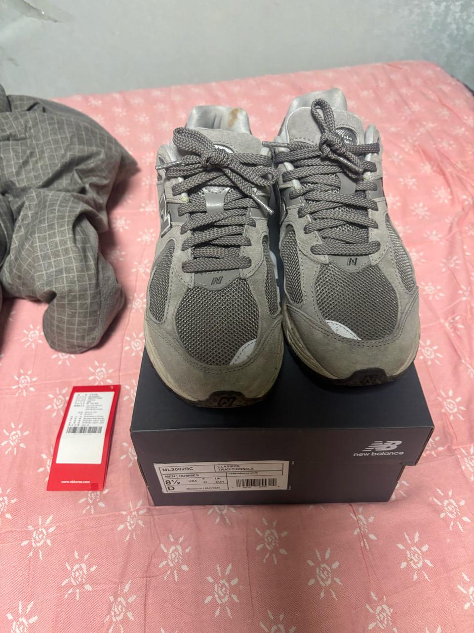 뉴발란스 2002R 그레이 265사이즈 새상품급 판매