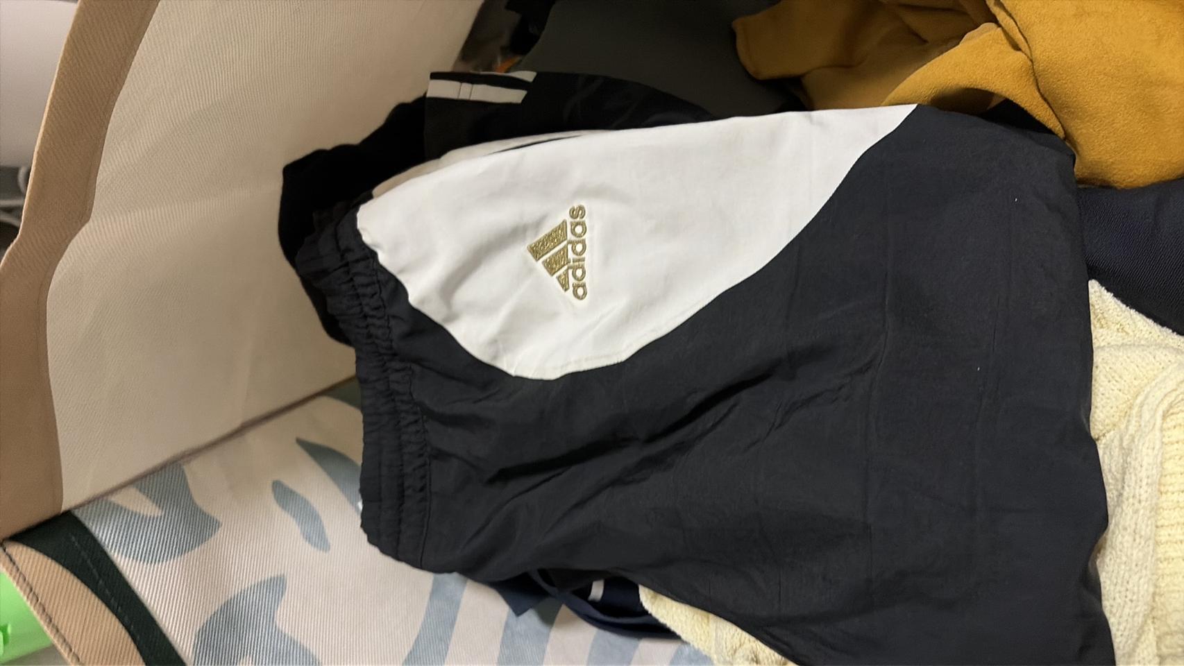 아디다스 후디 + 바지 트레이닝 셋업