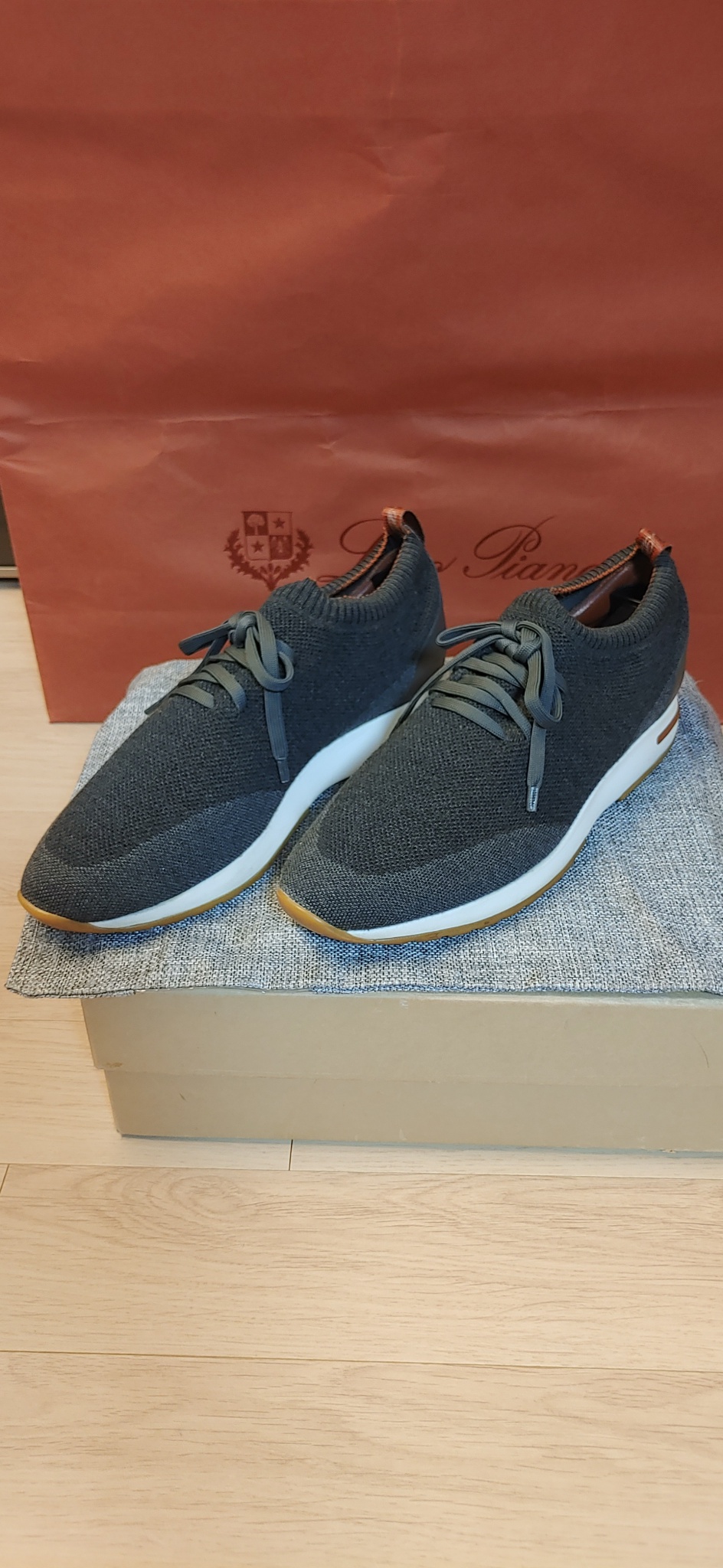 정품)로로피아나 플렉시워크 스니커즈(265~270)