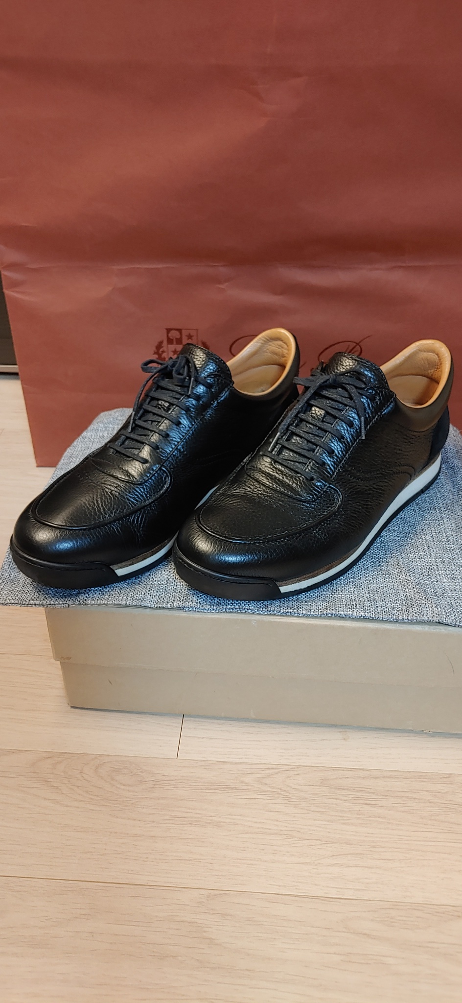 정품)존롭 John Lobb 스니커즈(265~270)