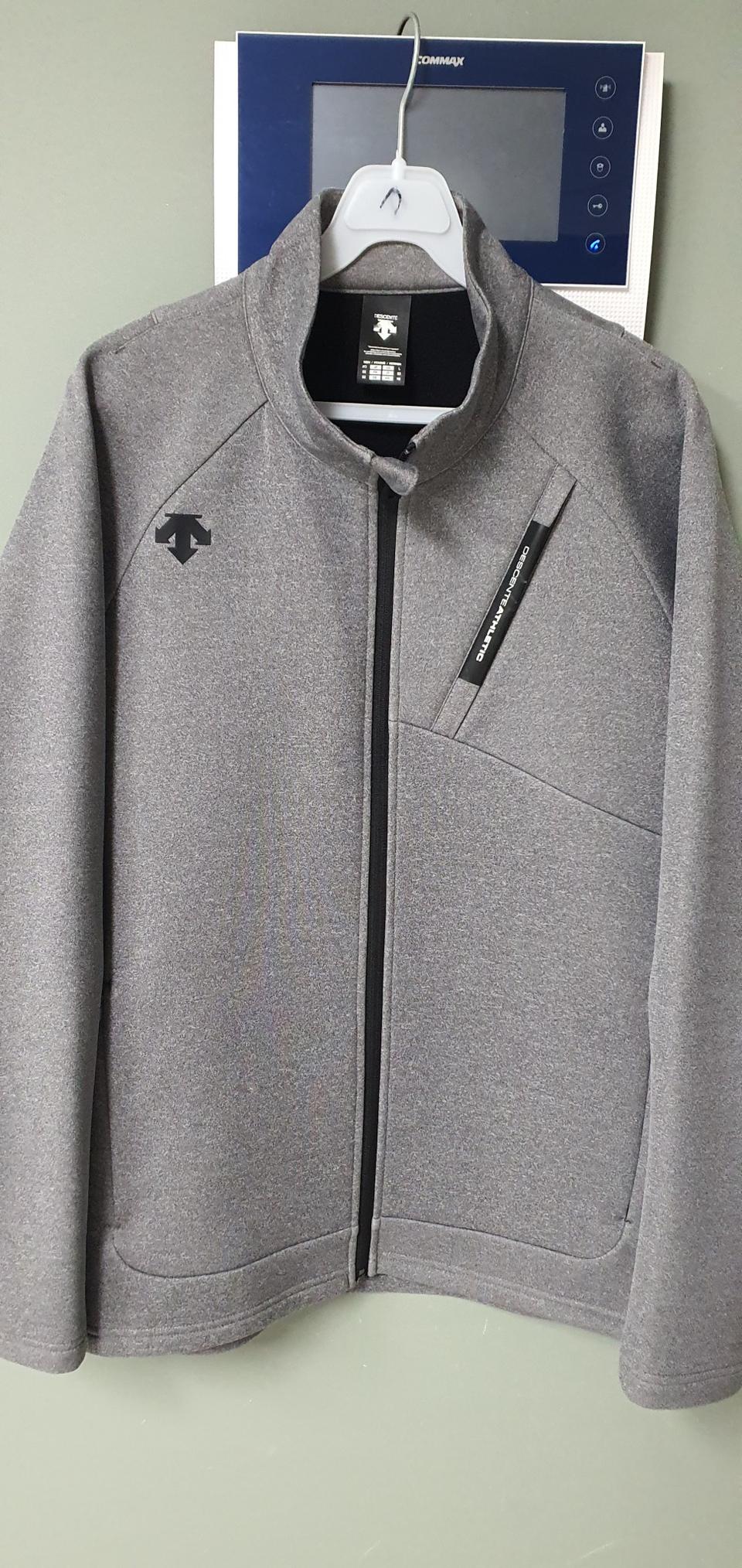 DESCENTE 데상트(정품) 간절기 집업져지 110호 드라이완료!