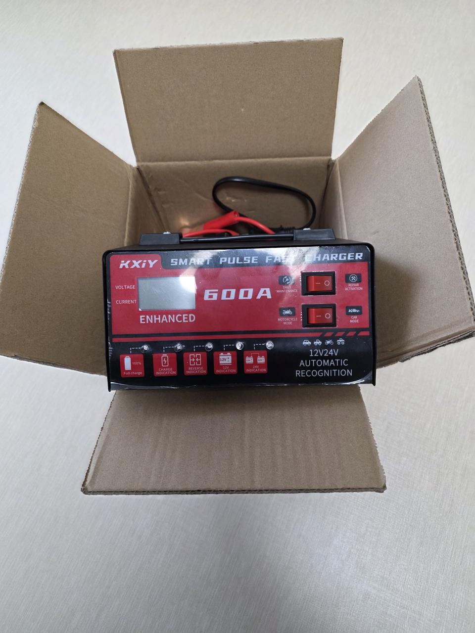 스마트 펄스 600A 배터리 충전기 새제품입니다. 12V, 24V 모두