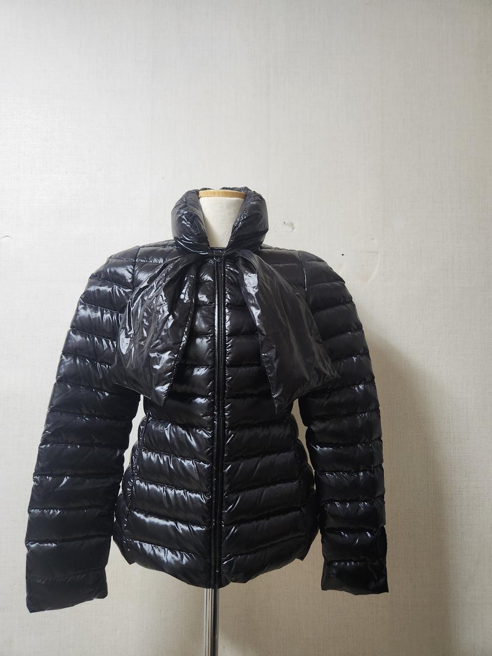 럭키슈에뜨 유광패딩자켓