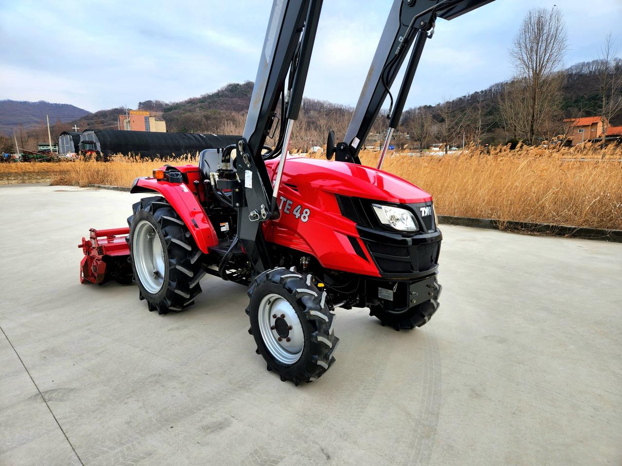 TYM 48마력 트랙터 팝니다 (본기로더로타리써래)