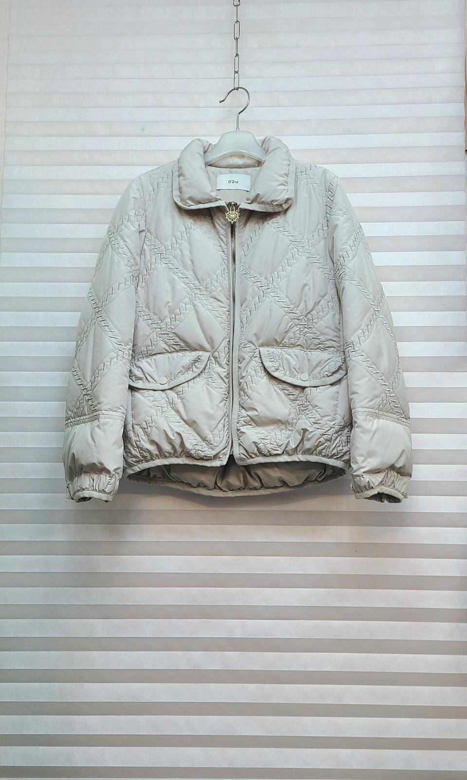 오즈세컨> 구스다운 숏패딩 (738천원)