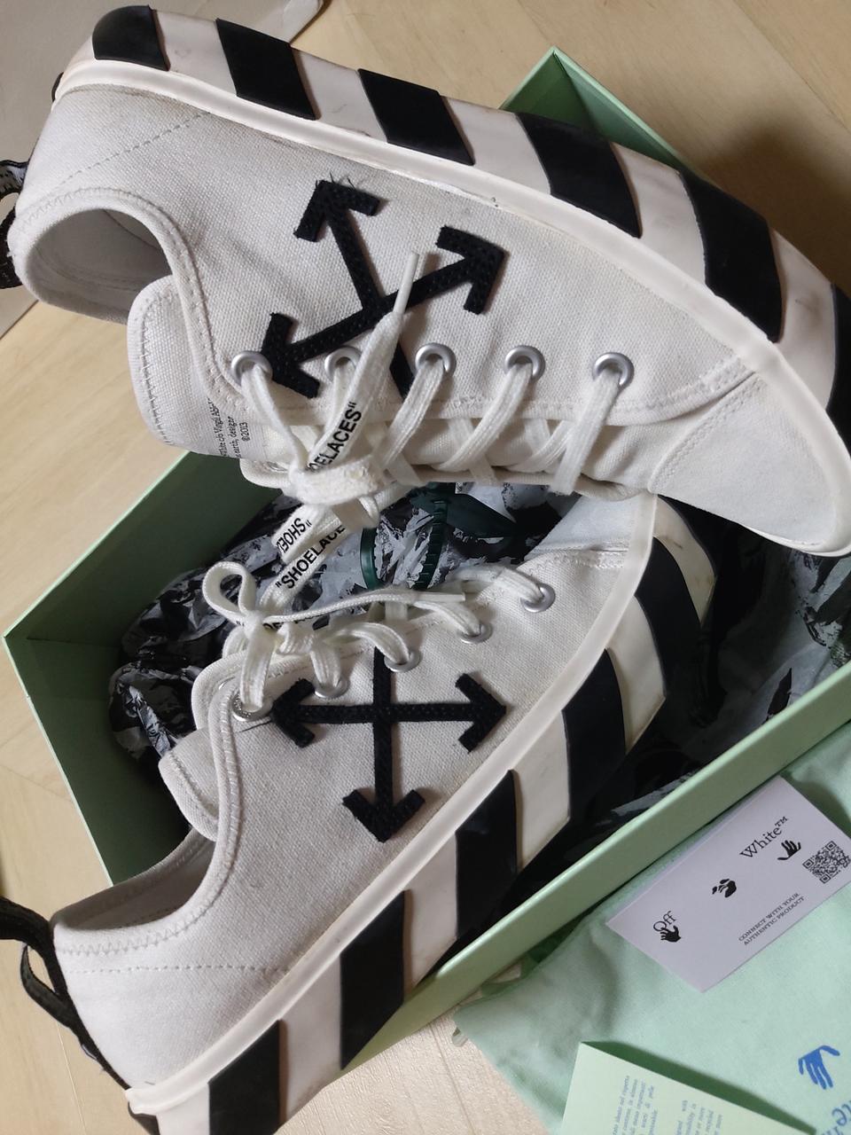 Off-White 오프화이트 캔버스 스니커즈 화이트/블랙