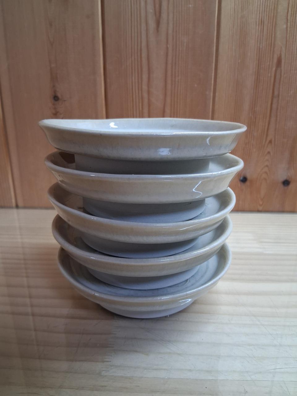 728 굽이 있는 빈티지 도자기 접시 5개