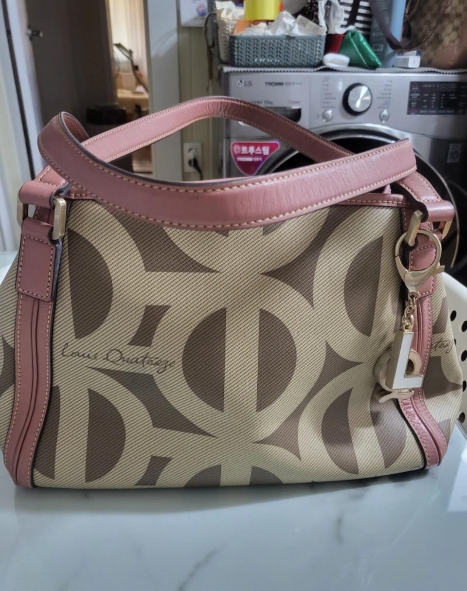 루이까또즈 가방-정품