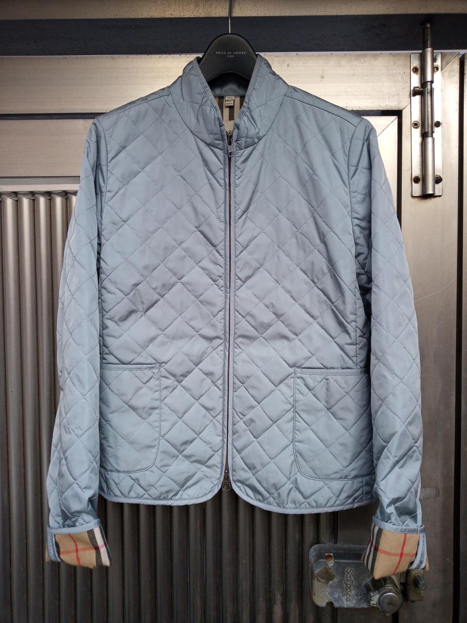 정품 버버리 여성 퀼팅 자켓 라이트블루 상태양호