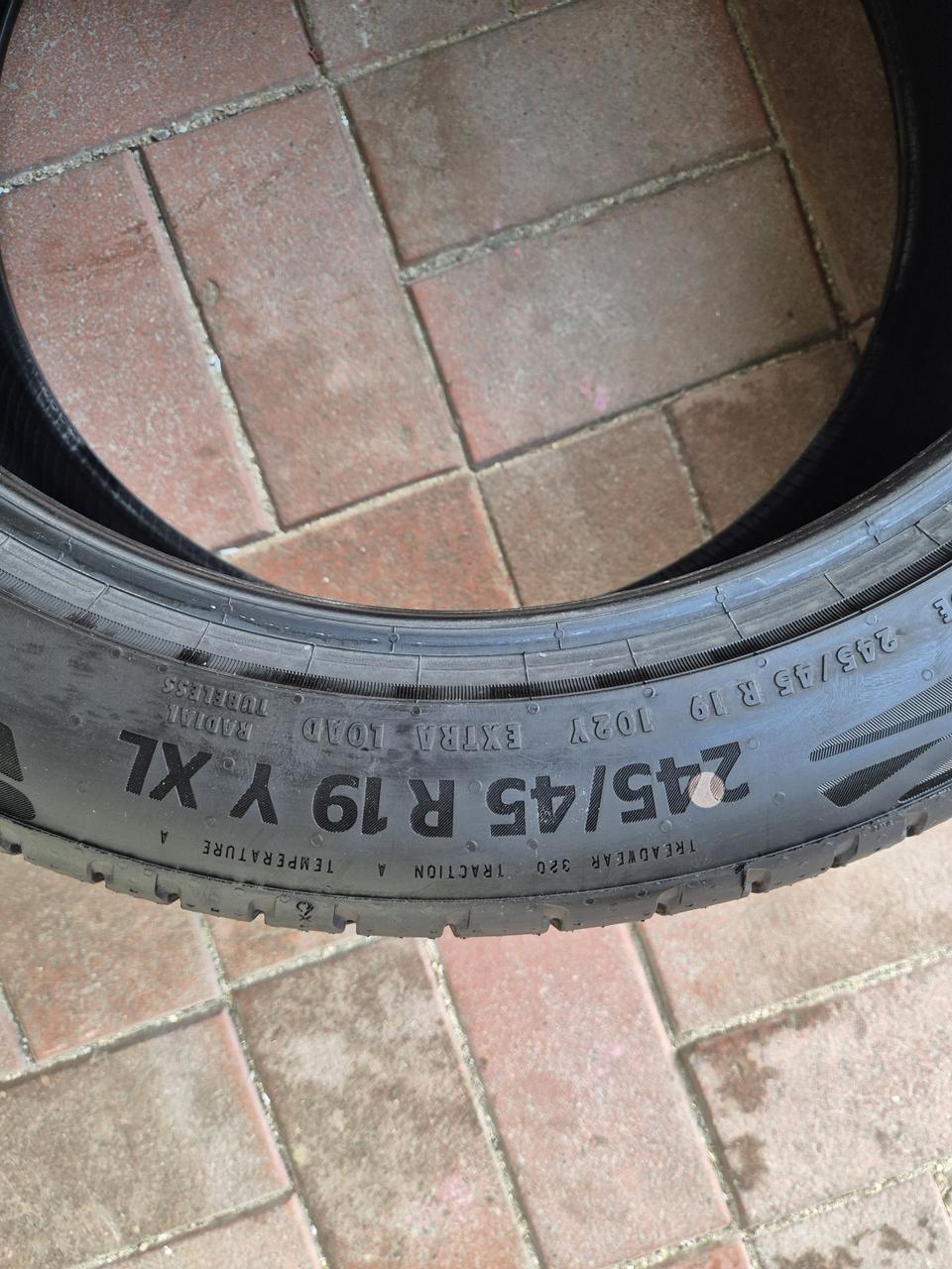 컨티넨탈 245 45 19