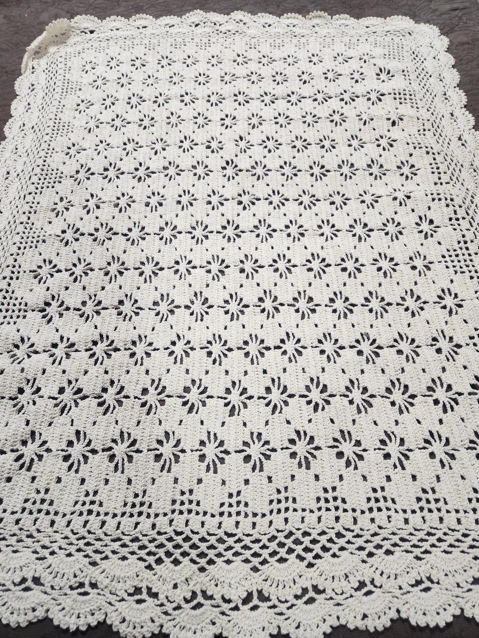 미사용 손뜨개 식탁보