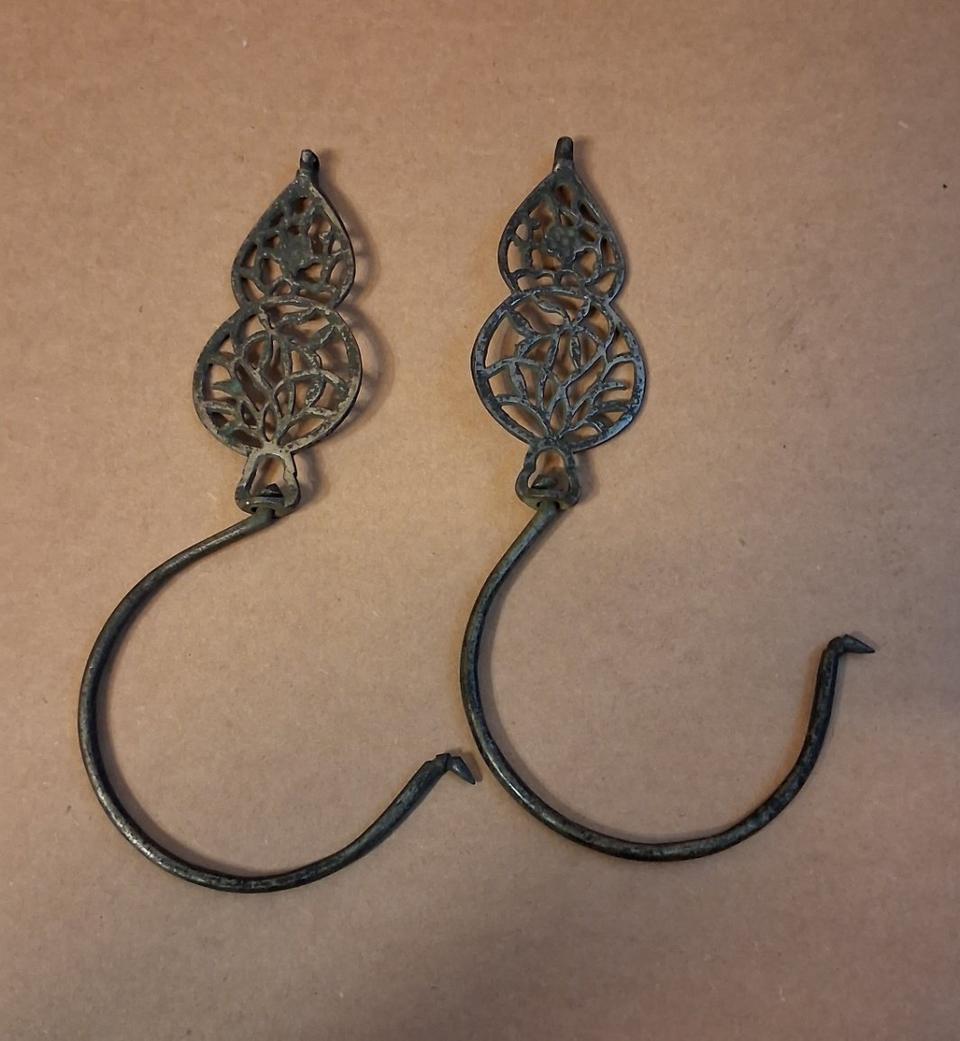 호리병형 투각 발걸이백동