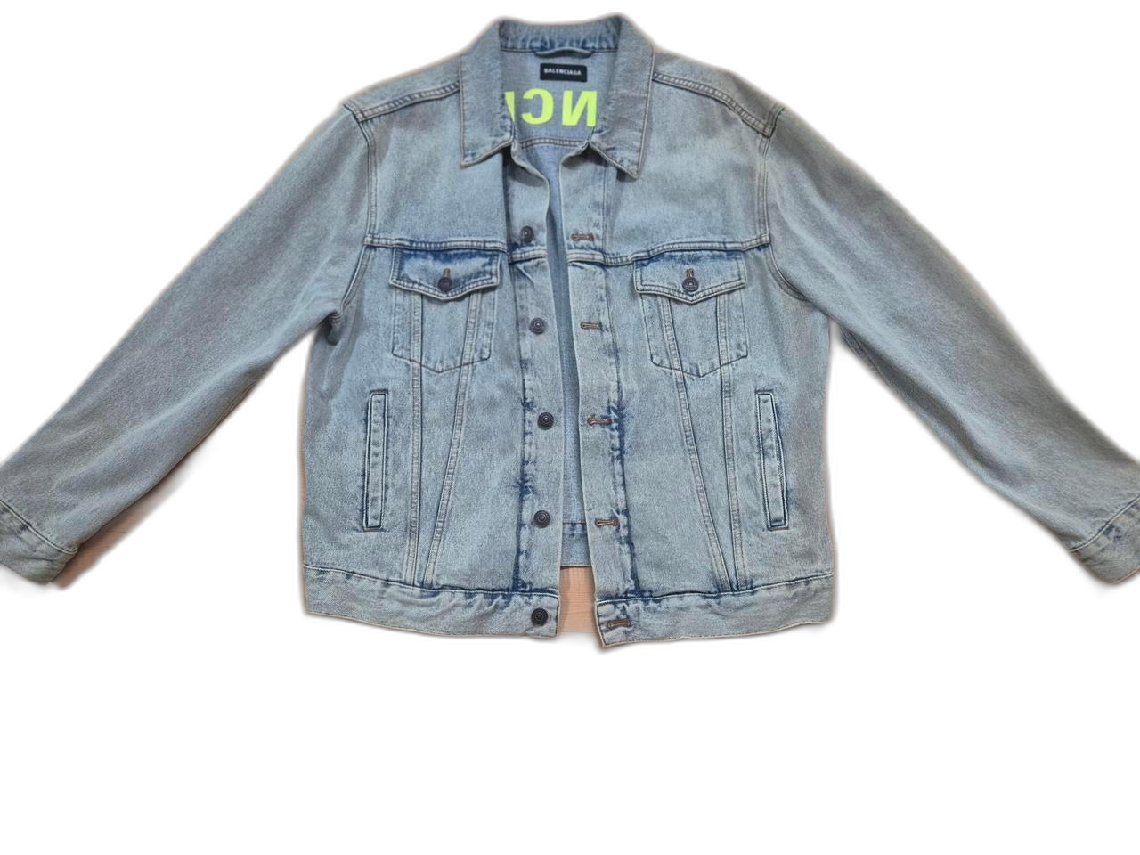 발렌시아가 청자켓 46사이즈 팝니다.