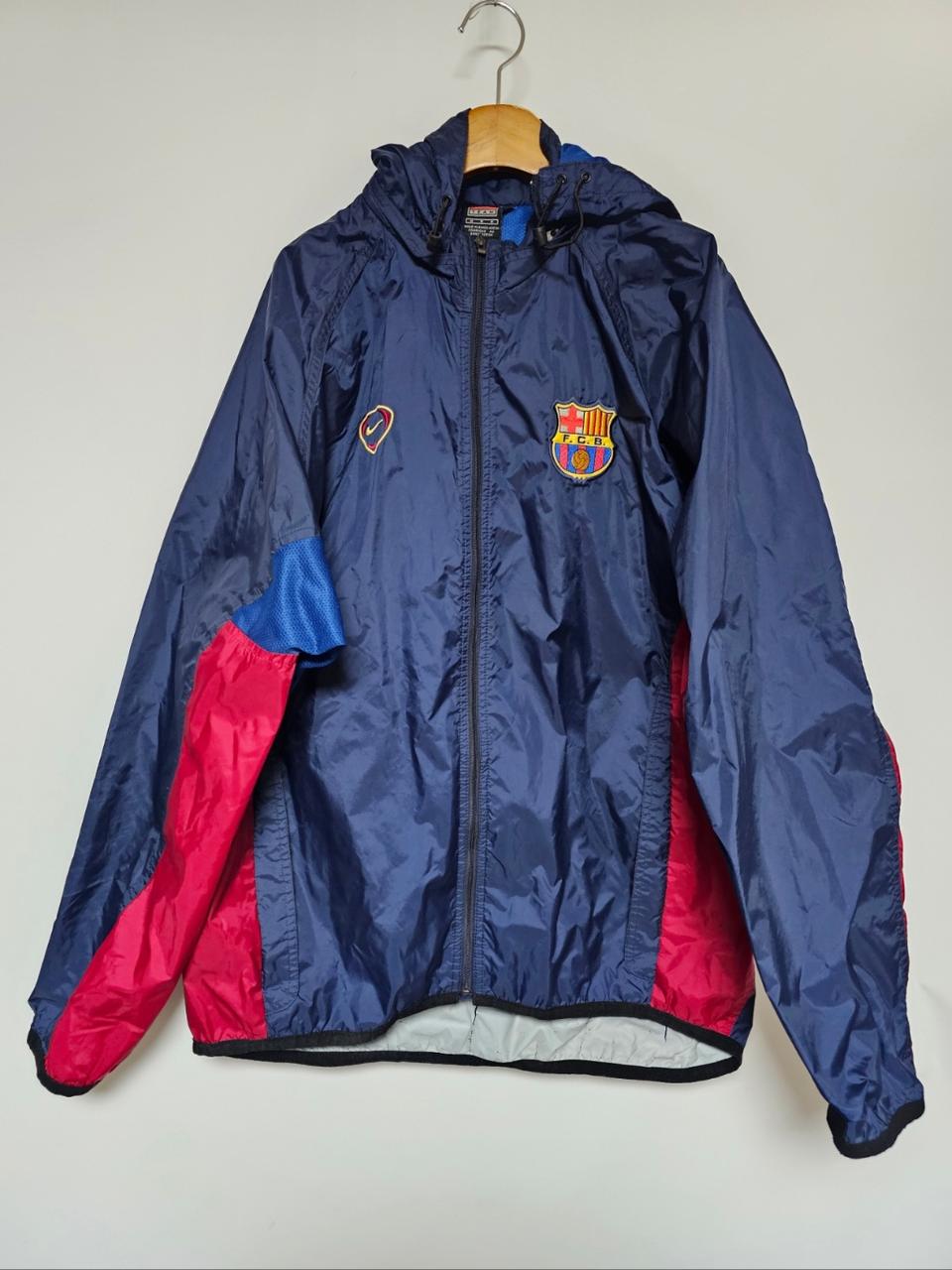 나이키바르셀로나바람막이