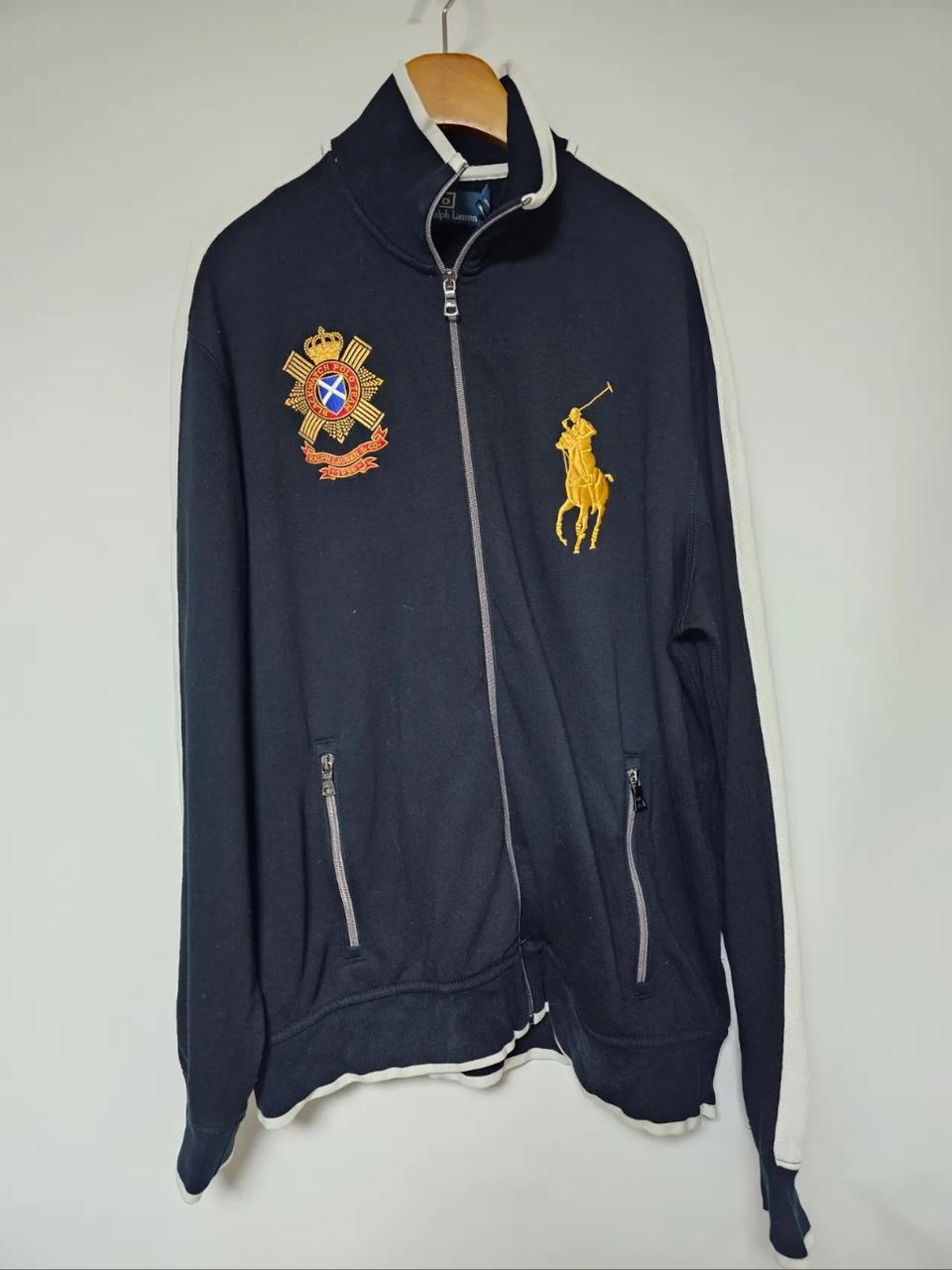 폴로치프키프빅포니져지