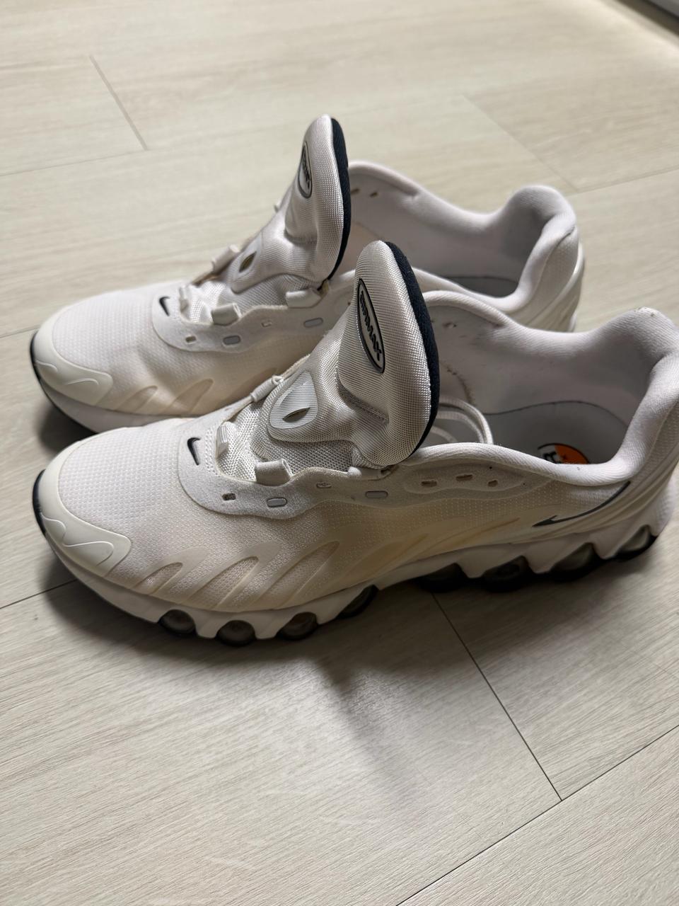 나이키 에어맥스 Dn8