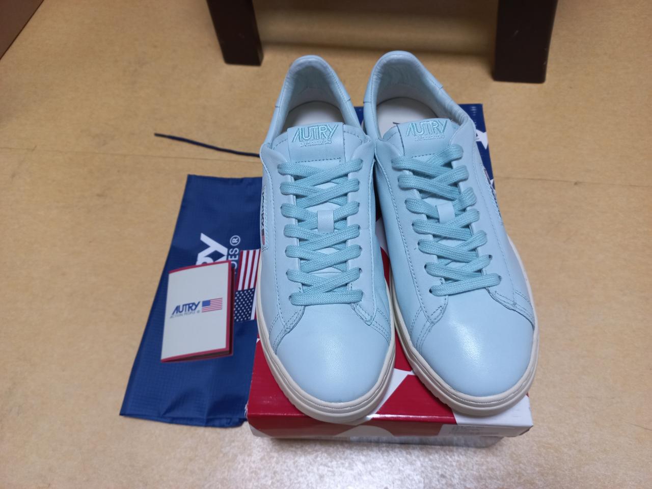 [260] 오트리 달라스 스카이블루 41사이즈 신품