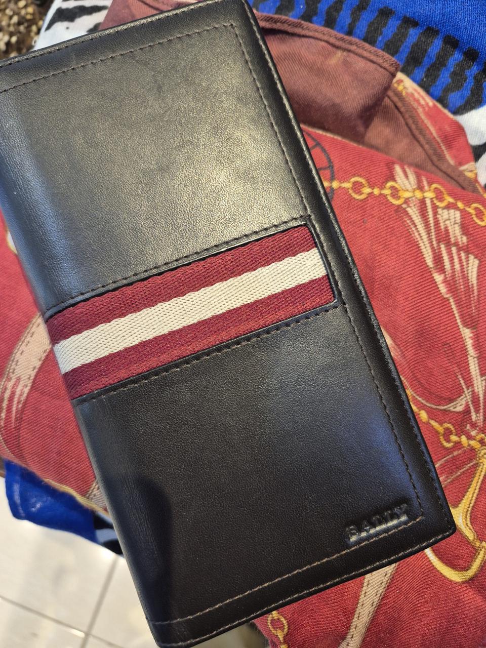 22년도  발리 남성 가죽 장지갑