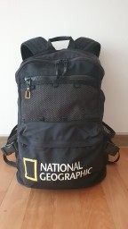 내셔널지오그래픽 백팩 판매합니다 ^^노트북  수납 공간이 충분 합니다