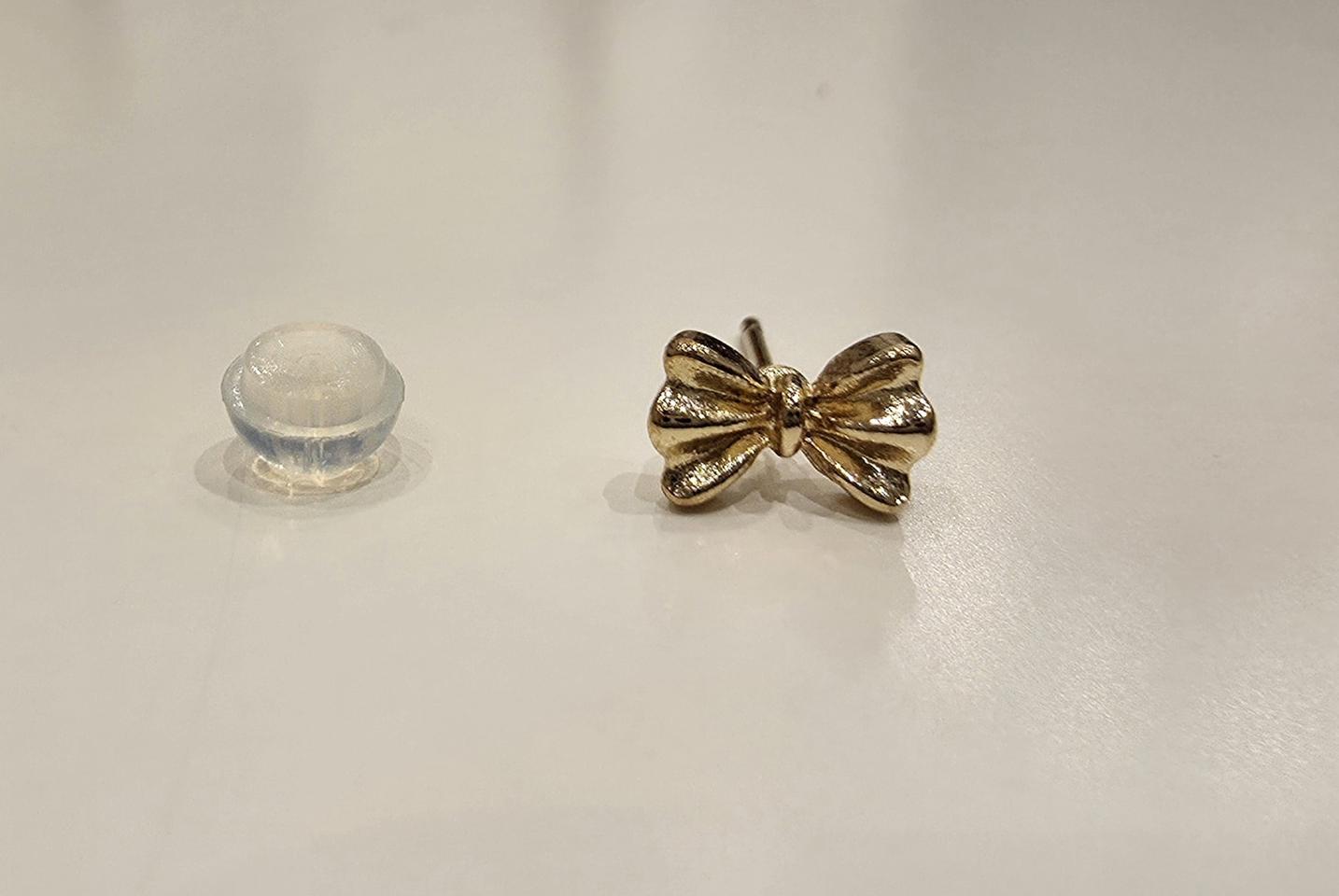 <새것> 리본 귀걸이 하나