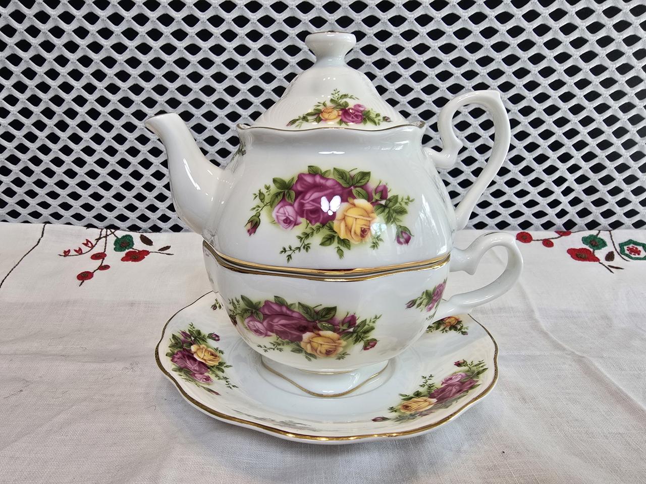 로얄스톡 로즈 플로렐 티포트와 티컵.소서.미사용