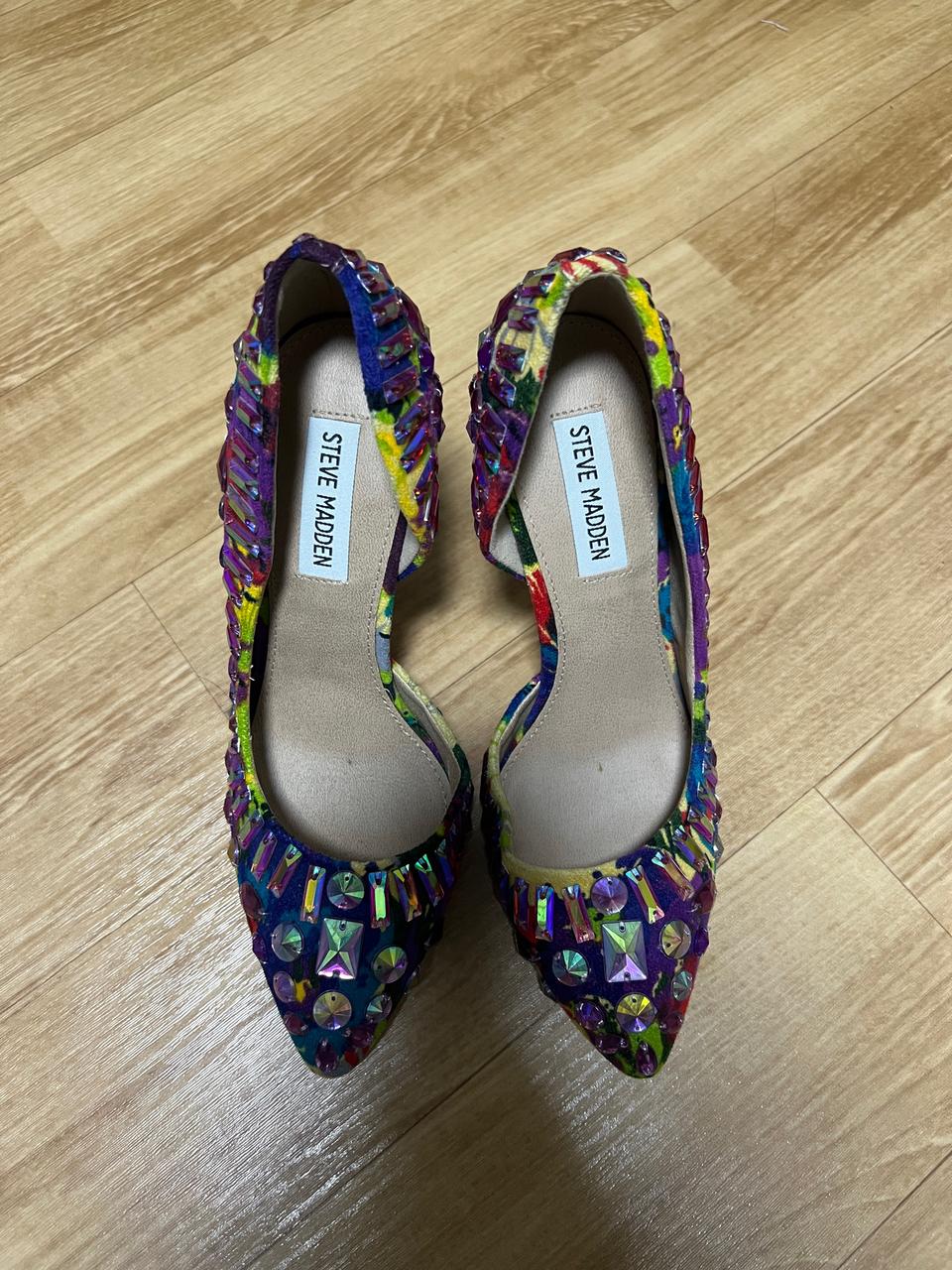 스티브매든 Steve madden 보석 장식 힐