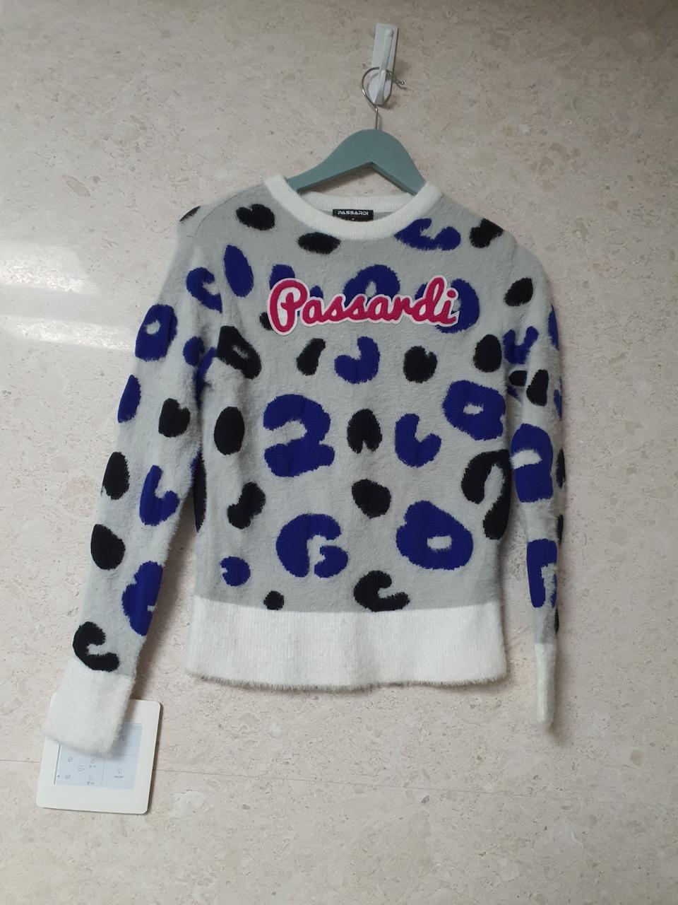 파사디 기모 레오파트 니트여성