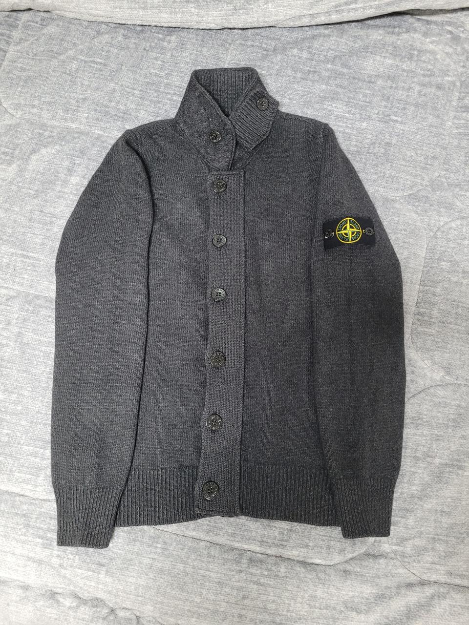 스톤아일랜드 램스울 니트 가디건 다크 그레이