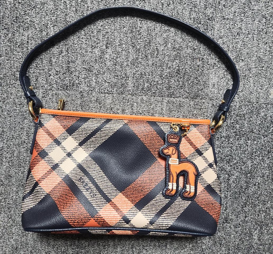 해지스 체크  숄더백-정품