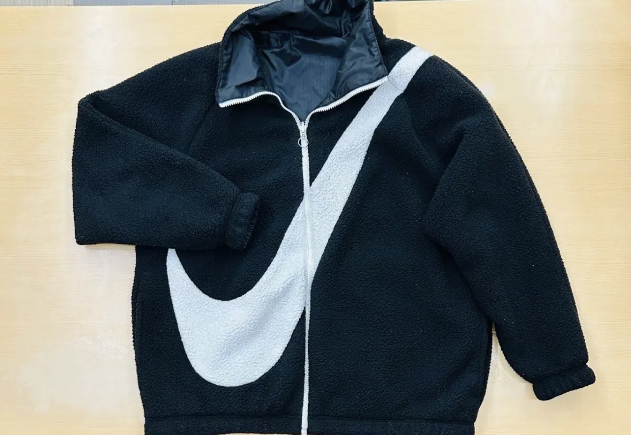 160사이즈 나이키 리버시블 쉐르파 스우시 자켓 블랙 화이트 정품