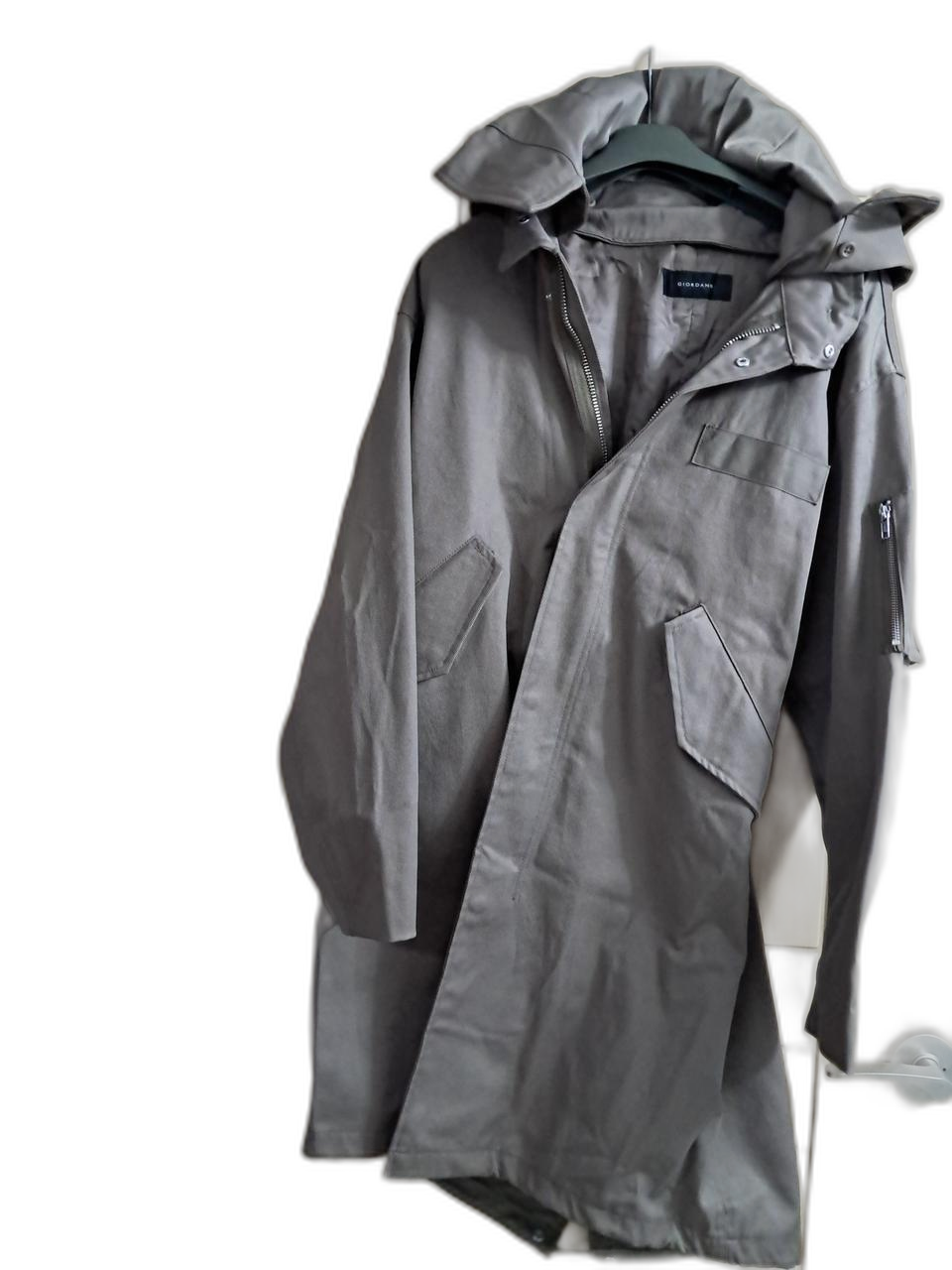 지오다노 후드코트