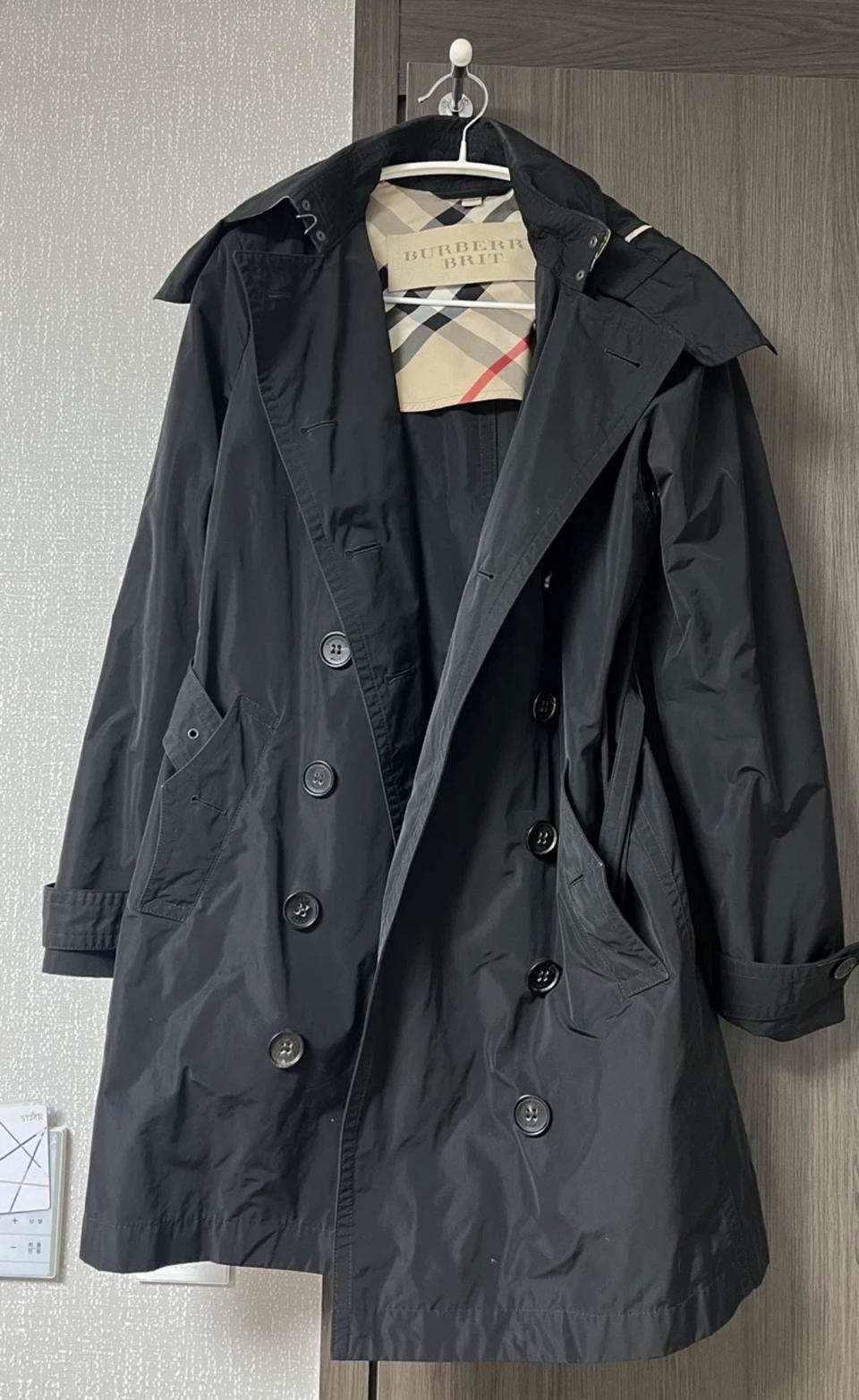 새제품 정품 버버리발모랄 블랙 uk6 사이즈