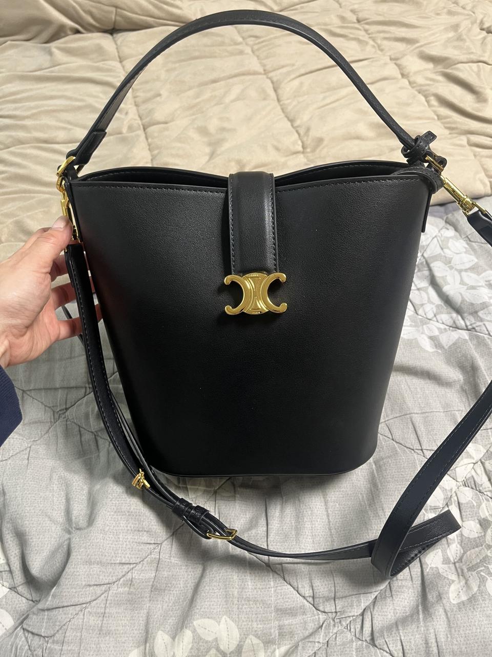 셀린느 루이즈 버킷백 미듐